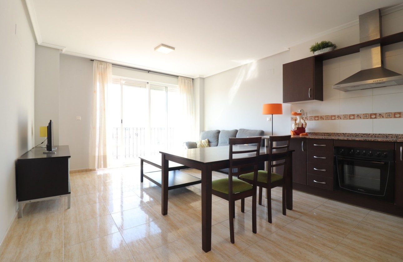 Venta - Apartamento / Piso -
Almoradí