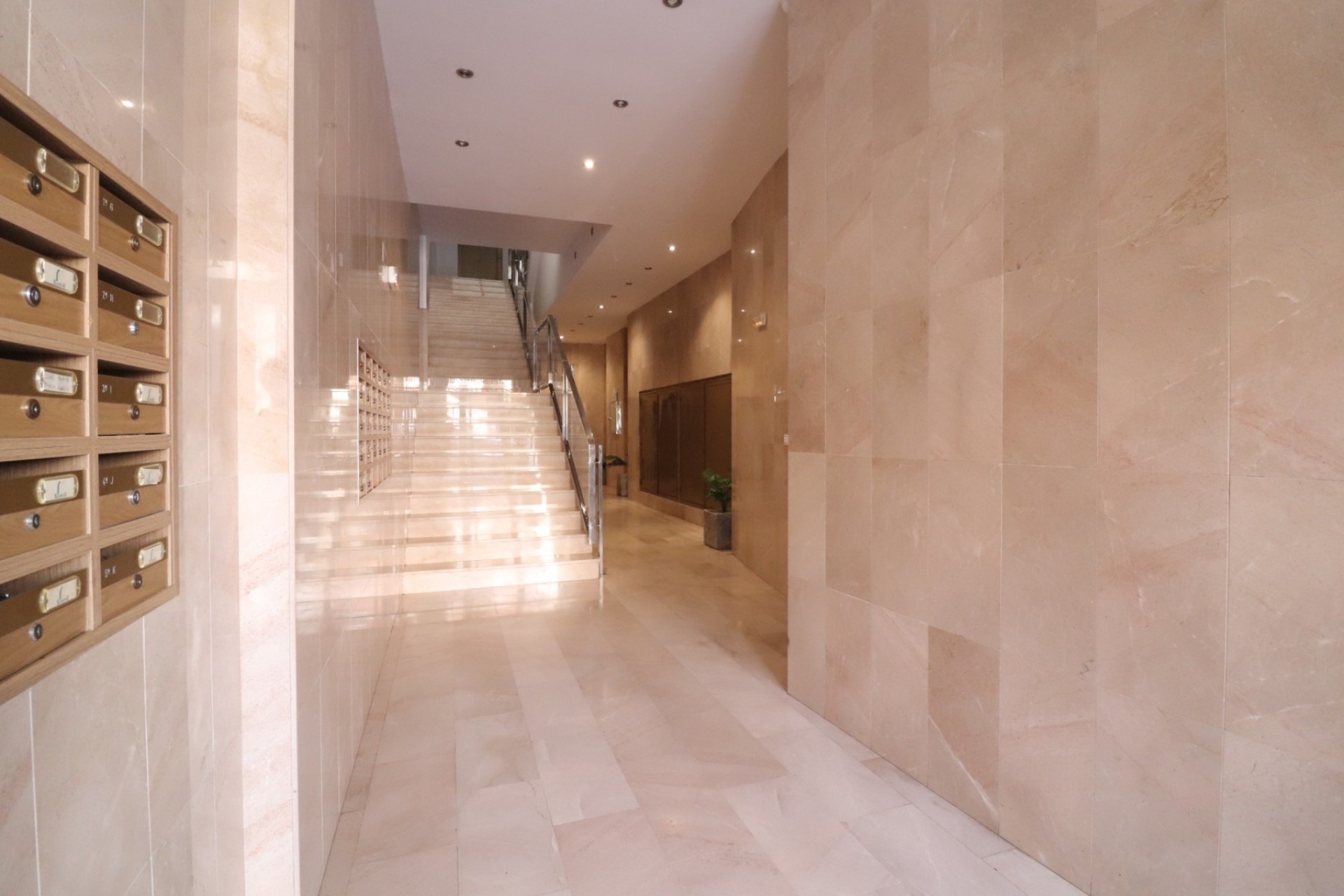 Venta - Apartamento / Piso -
Almoradí