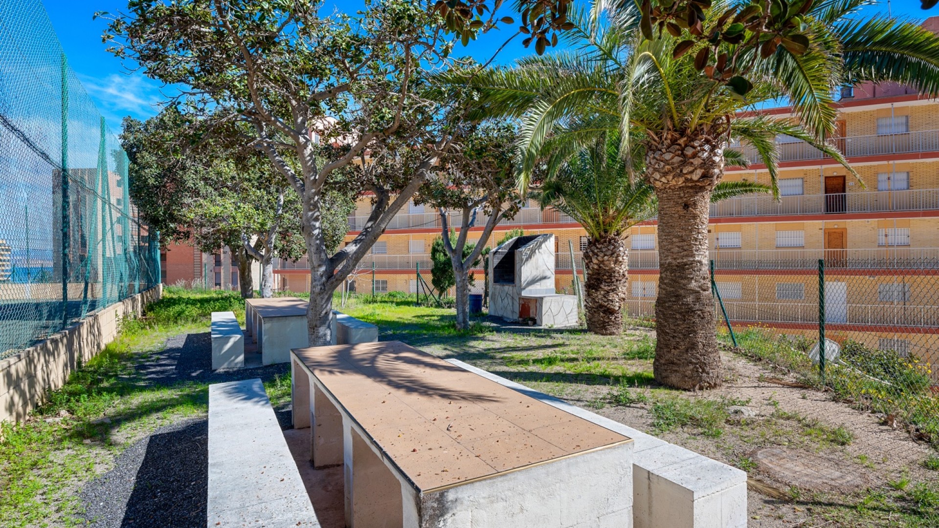 Venta - Apartamento piso -
Arenales del Sol - Segunda linea playa