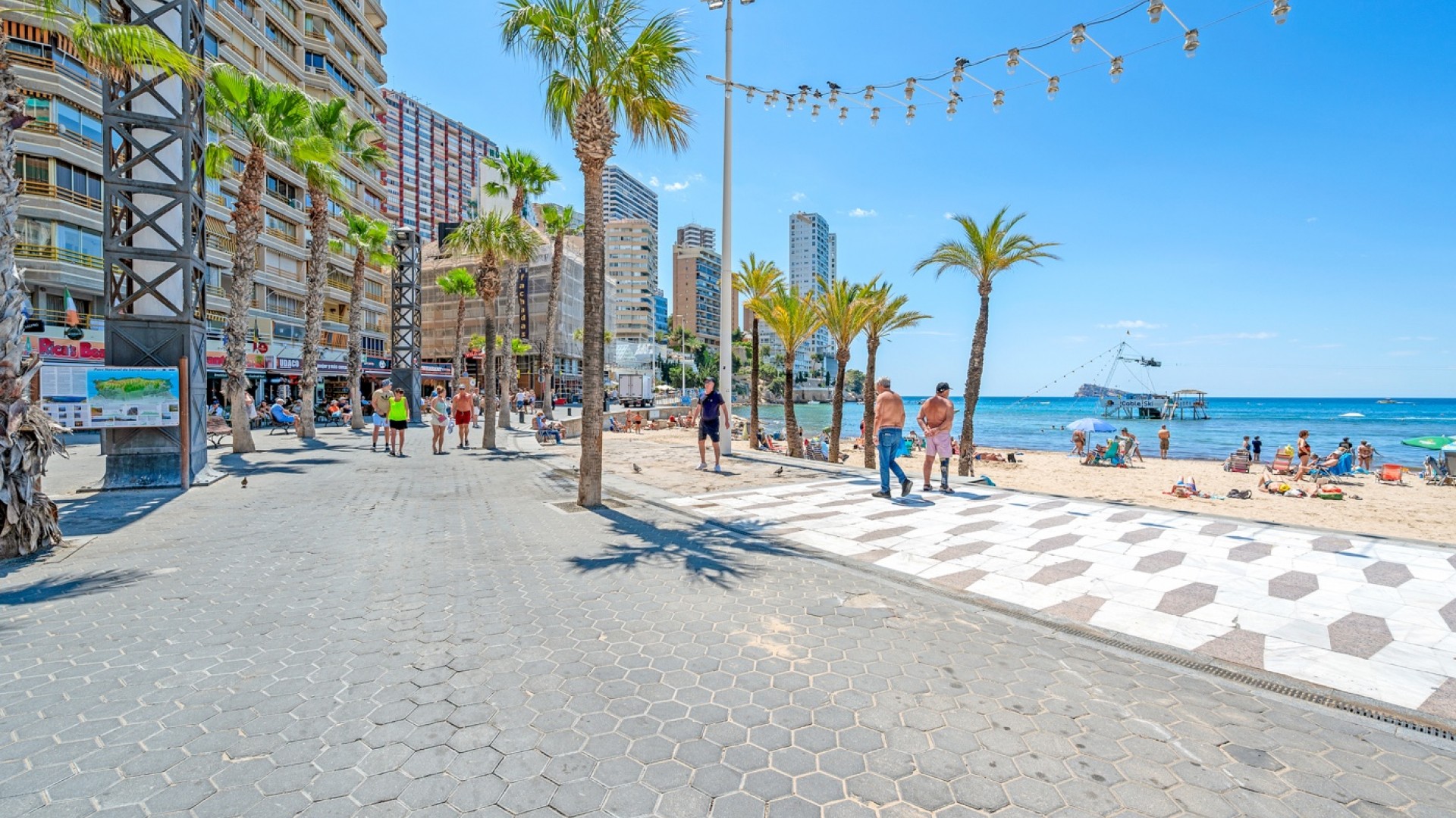Venta - Apartamento piso -
Benidorm - Levante*