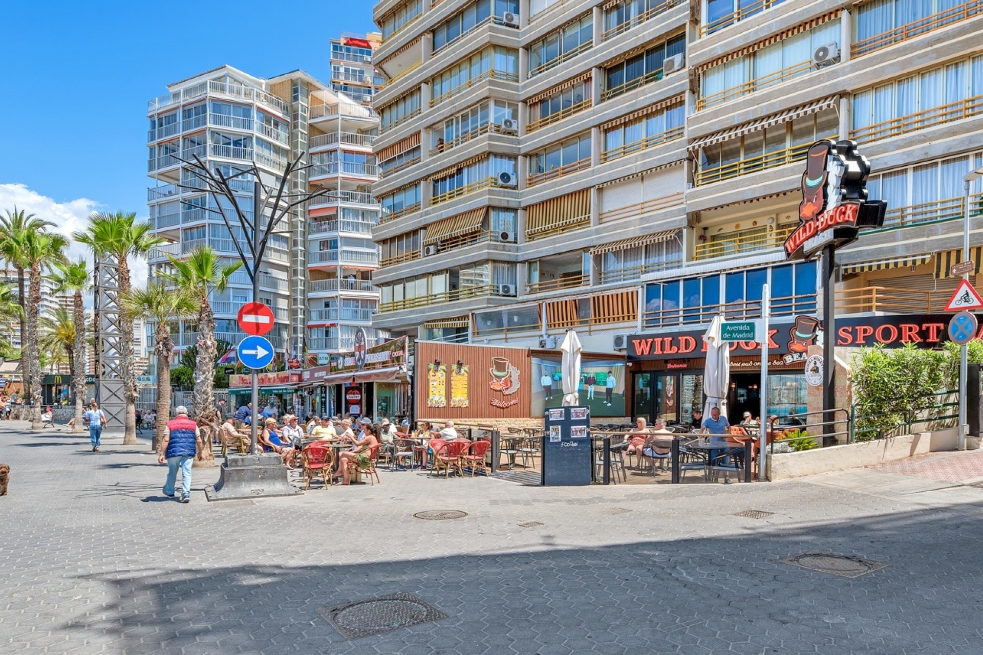 Venta - Apartamento / Piso -
Benidorm - Levante*