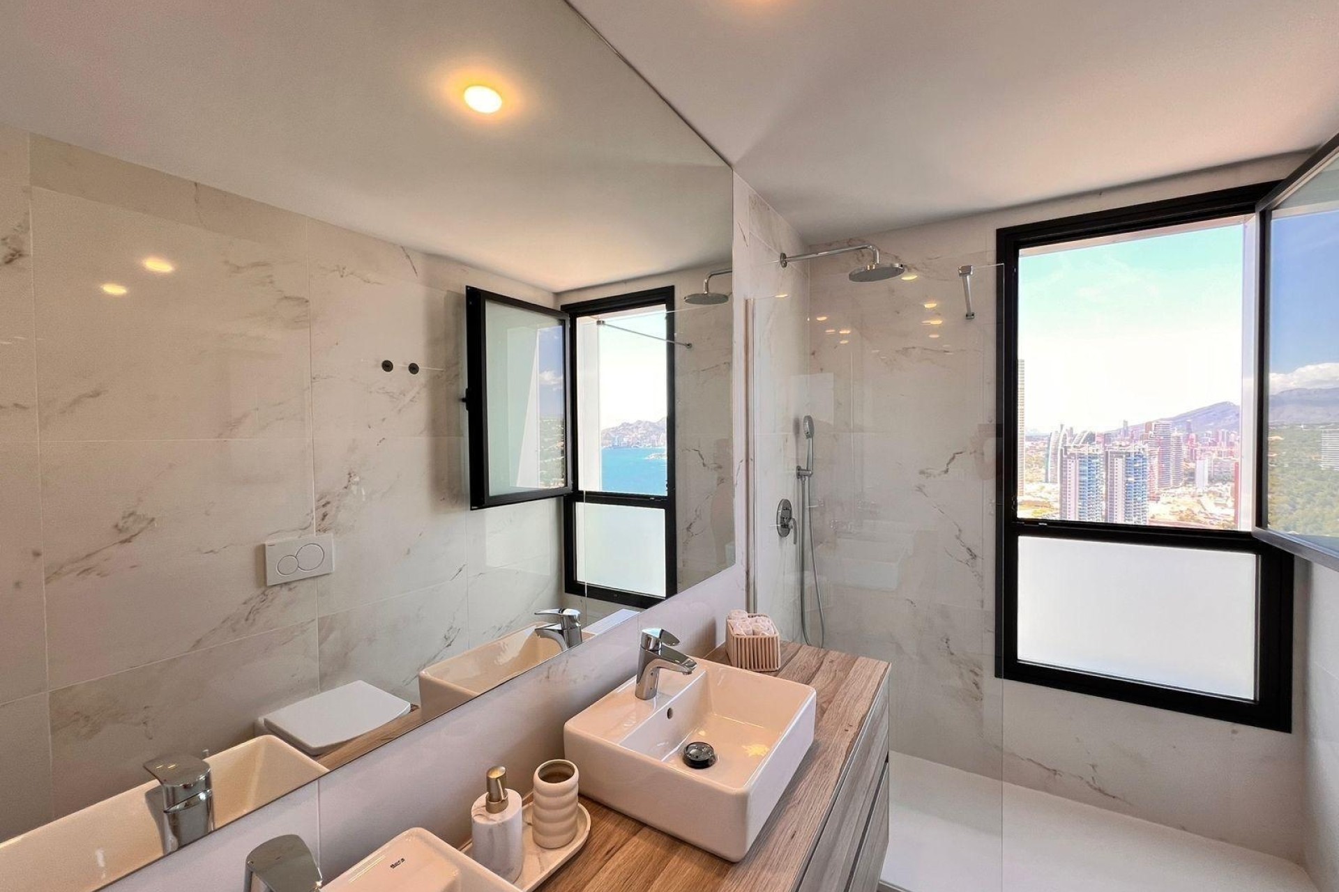 Venta - Apartamento / Piso -
Benidorm - Poniente