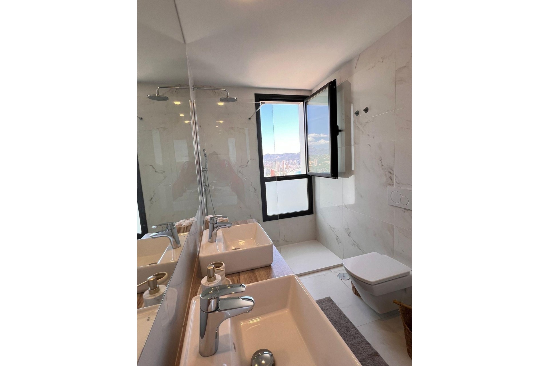 Venta - Apartamento / Piso -
Benidorm - Poniente