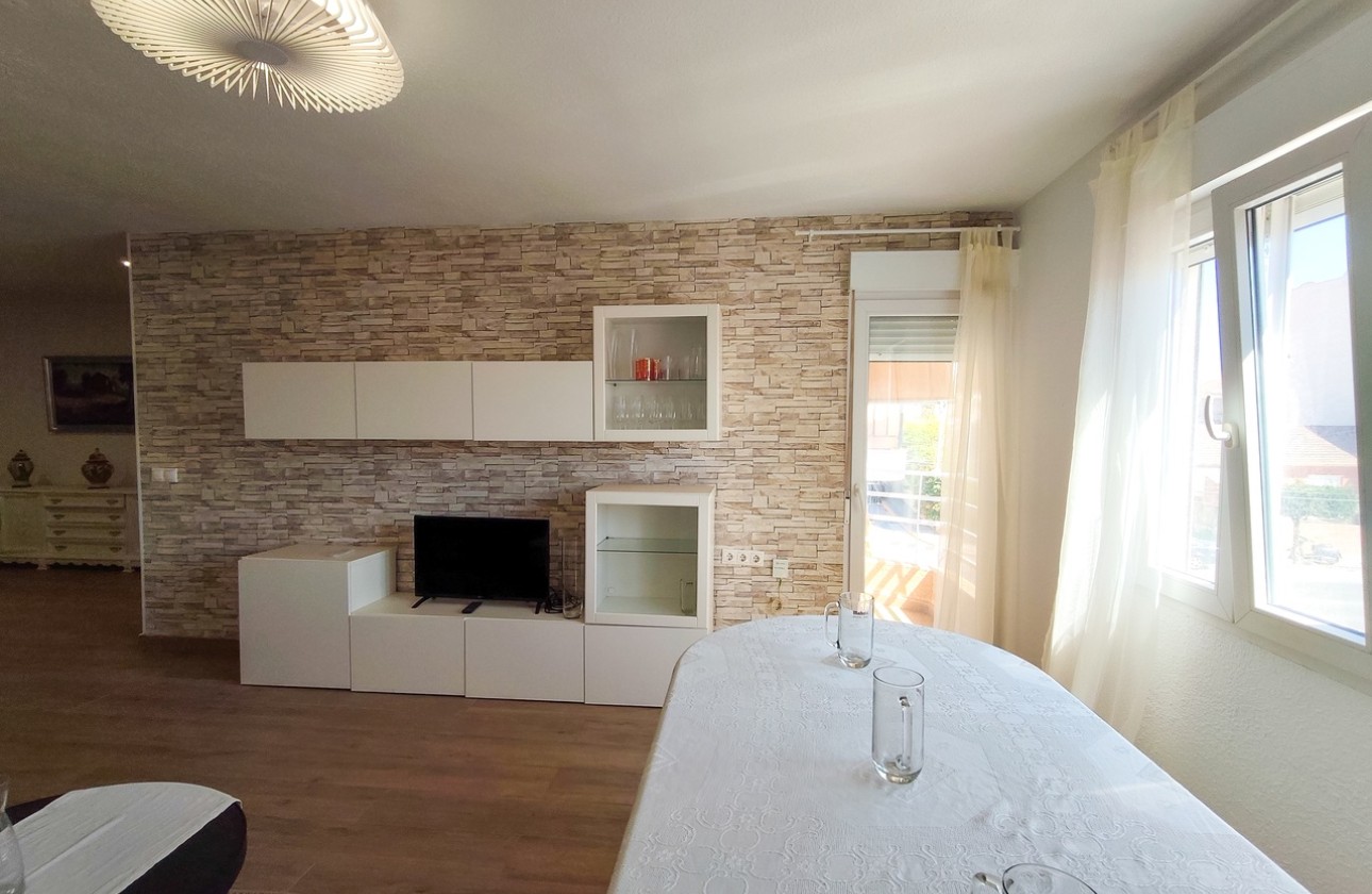 Venta - Apartamento / Piso -
Benijofar