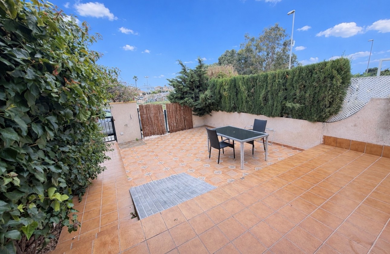 Venta - Apartamento / Piso -
Cabo Roig