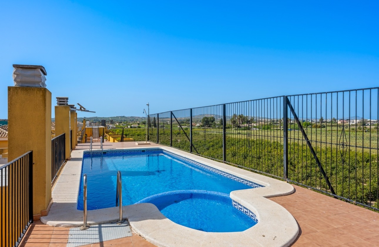 Venta - Apartamento / Piso -
Daya Nueva - Costa Blanca South