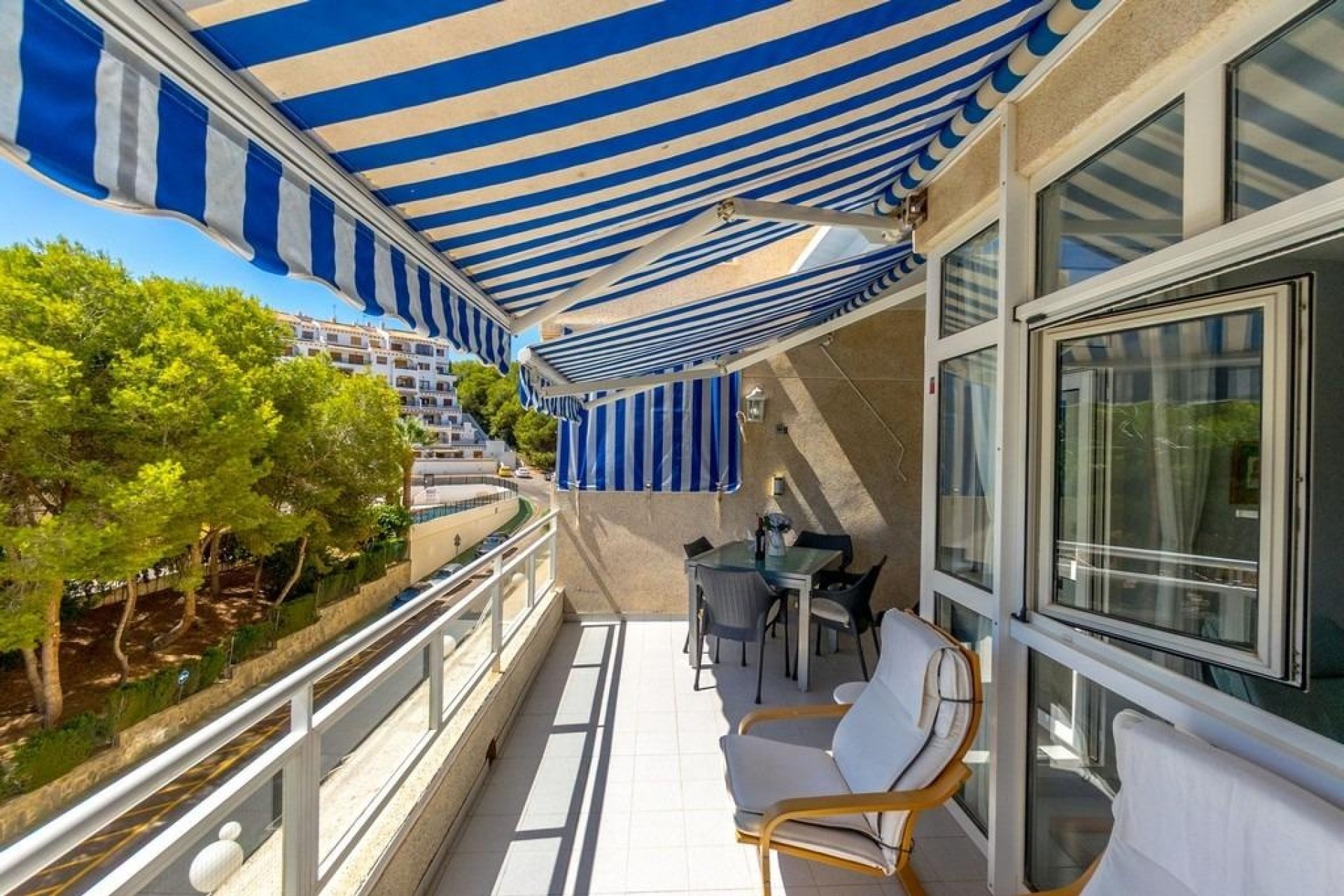 Venta - Apartamento / Piso -
Dehesa de Campoamor - Altos de campoamor