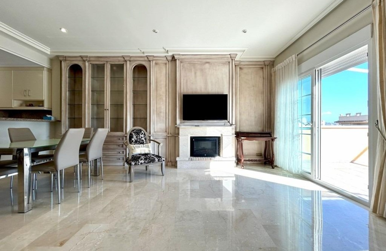 Venta - Apartamento / Piso -
Dehesa de campoamor - Campoamor