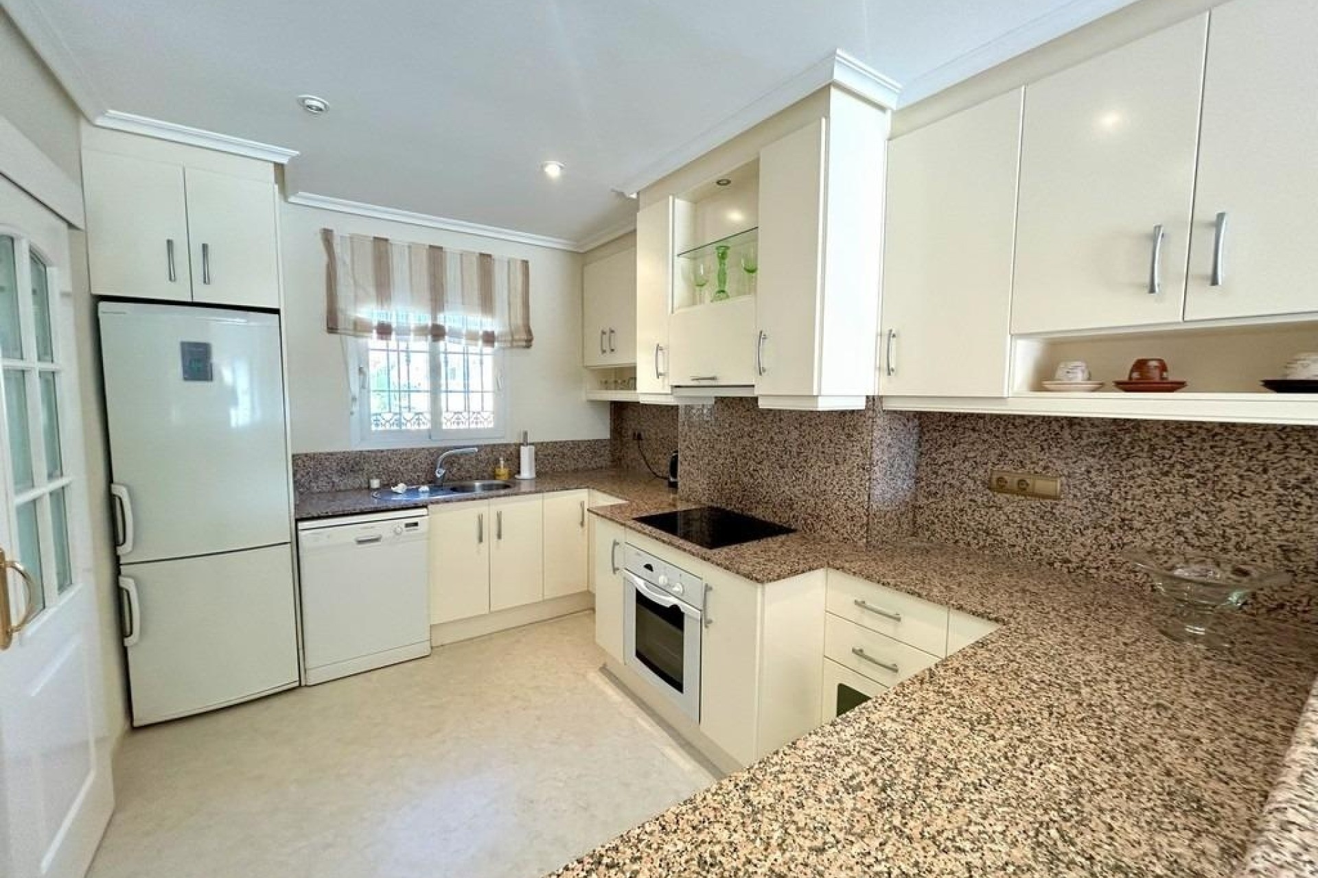 Venta - Apartamento / Piso -
Dehesa de campoamor - Campoamor