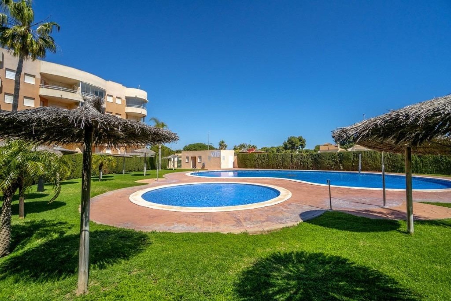 Venta - Apartamento / Piso -
Dehesa de Campoamor - Campoamor