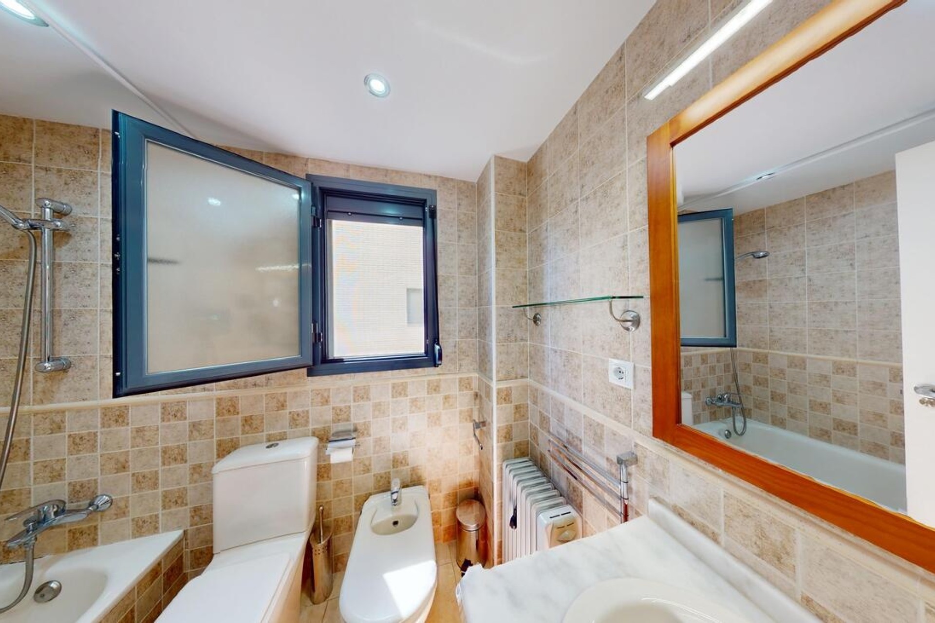 Venta - Apartamento / Piso -
Denia - Dénia