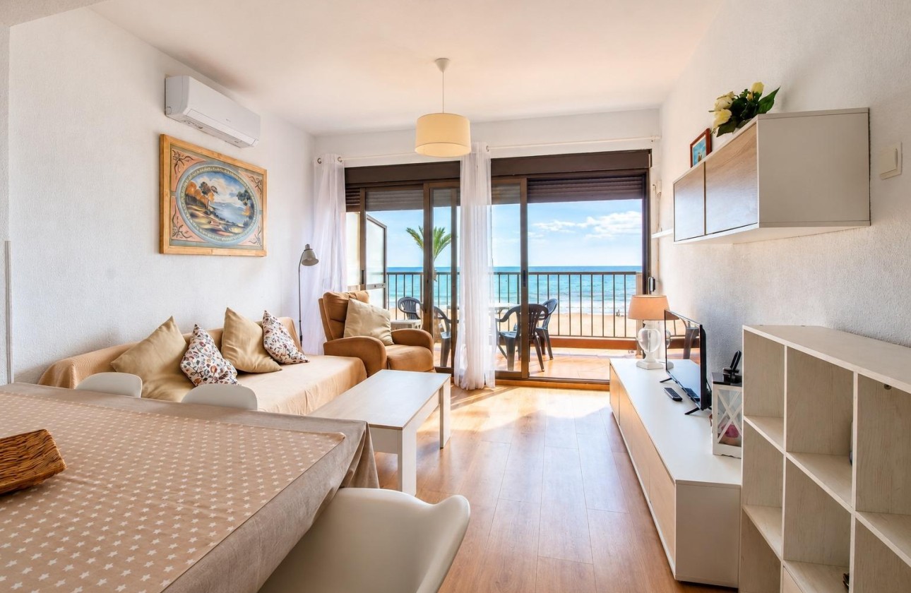 Venta - Apartamento / Piso -
El Campello - Playa Muchavista