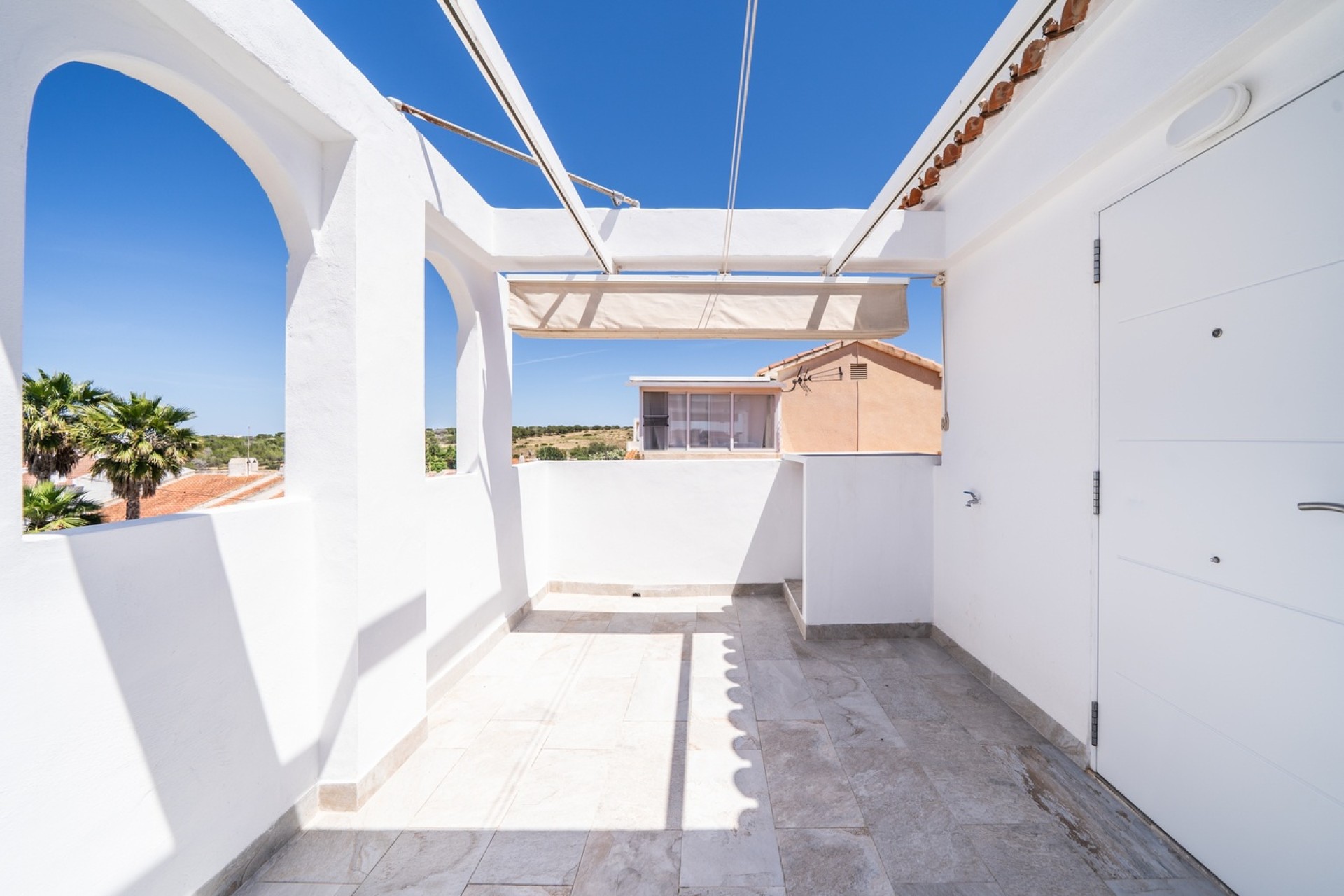 Venta - Apartamento / Piso -
El Chaparral - Costa Blanca