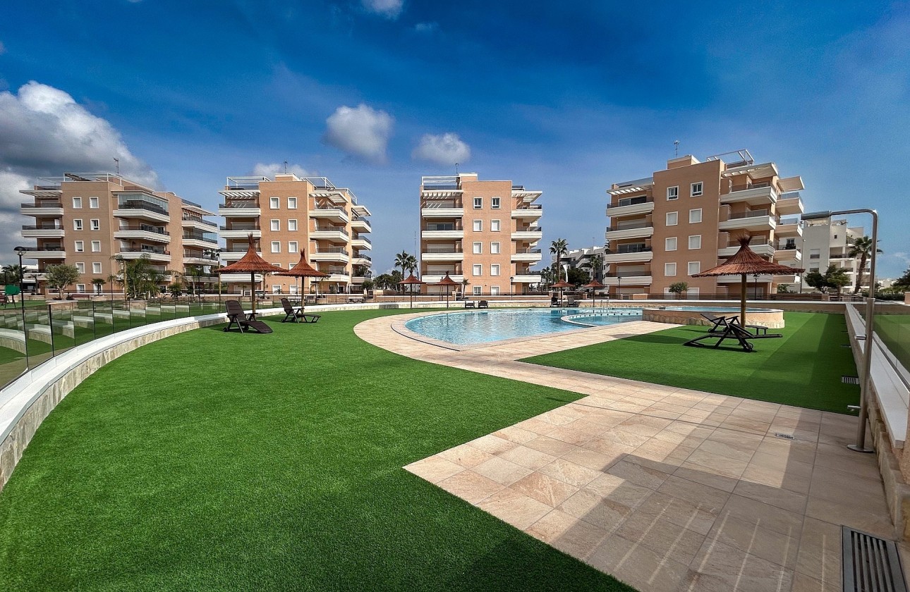 Venta - Apartamento / Piso -
El Raso - Costa Blanca