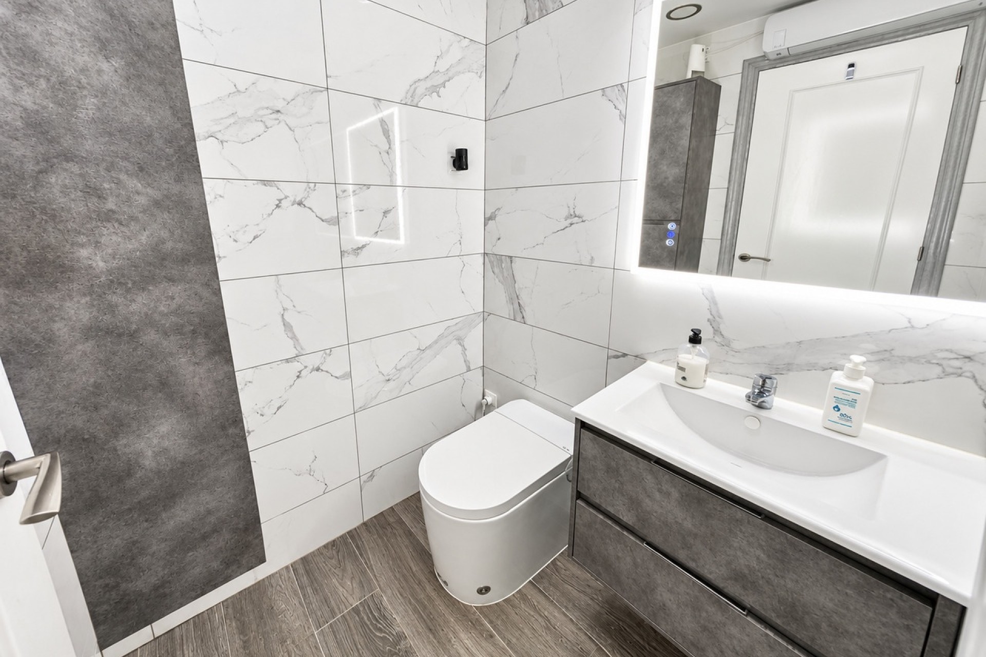 Venta - Apartamento / Piso -
Entre Naranjos - Vistabella Golf