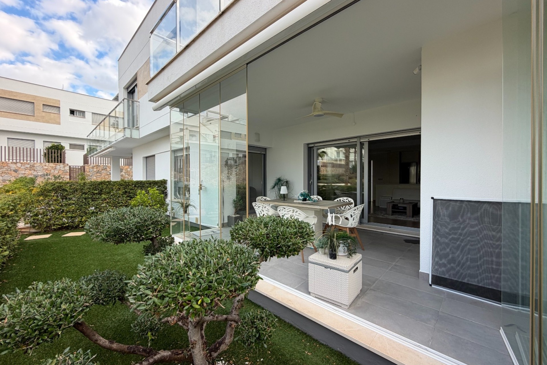 Venta - Apartamento / Piso -
Entre Naranjos - Vistabella Golf