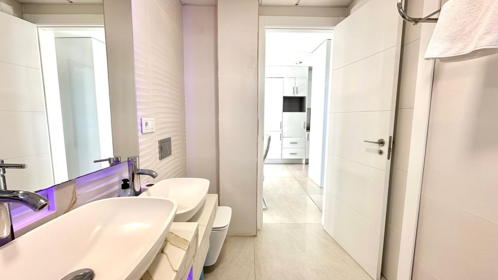 Venta - Apartamento piso -
Finestrat