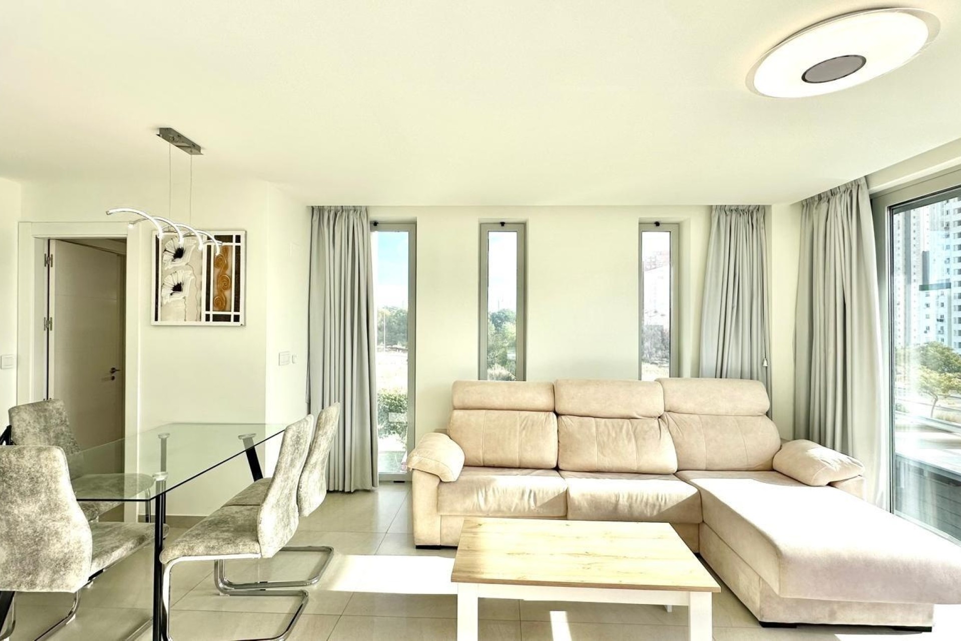 Venta - Apartamento / Piso -
Finestrat