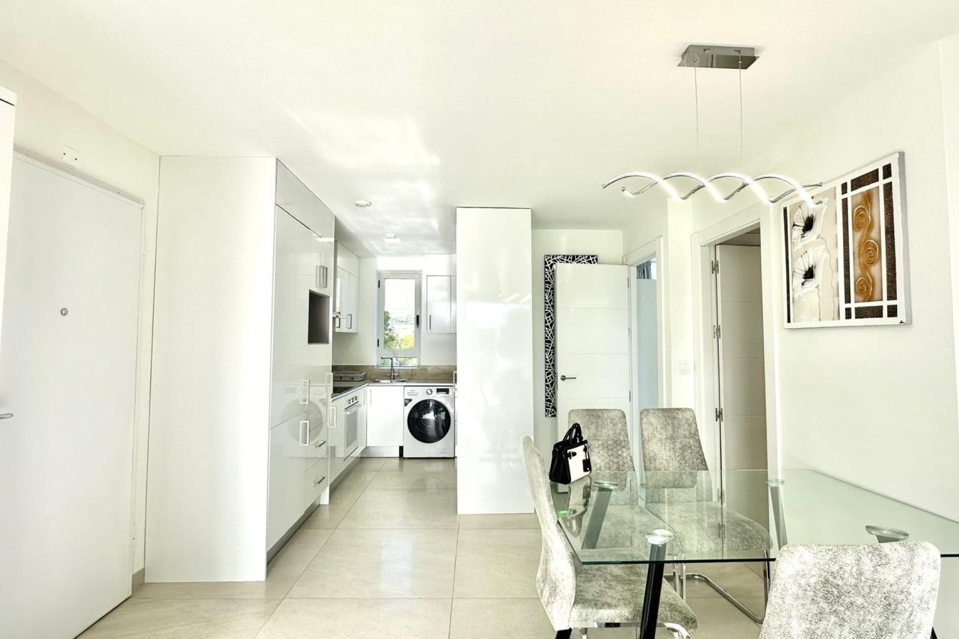 Venta - Apartamento / Piso -
Finestrat