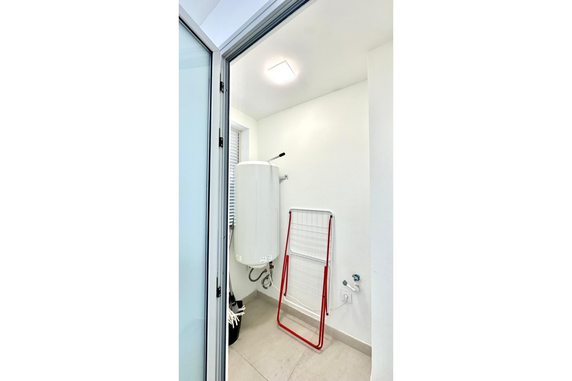 Venta - Apartamento / Piso -
Finestrat