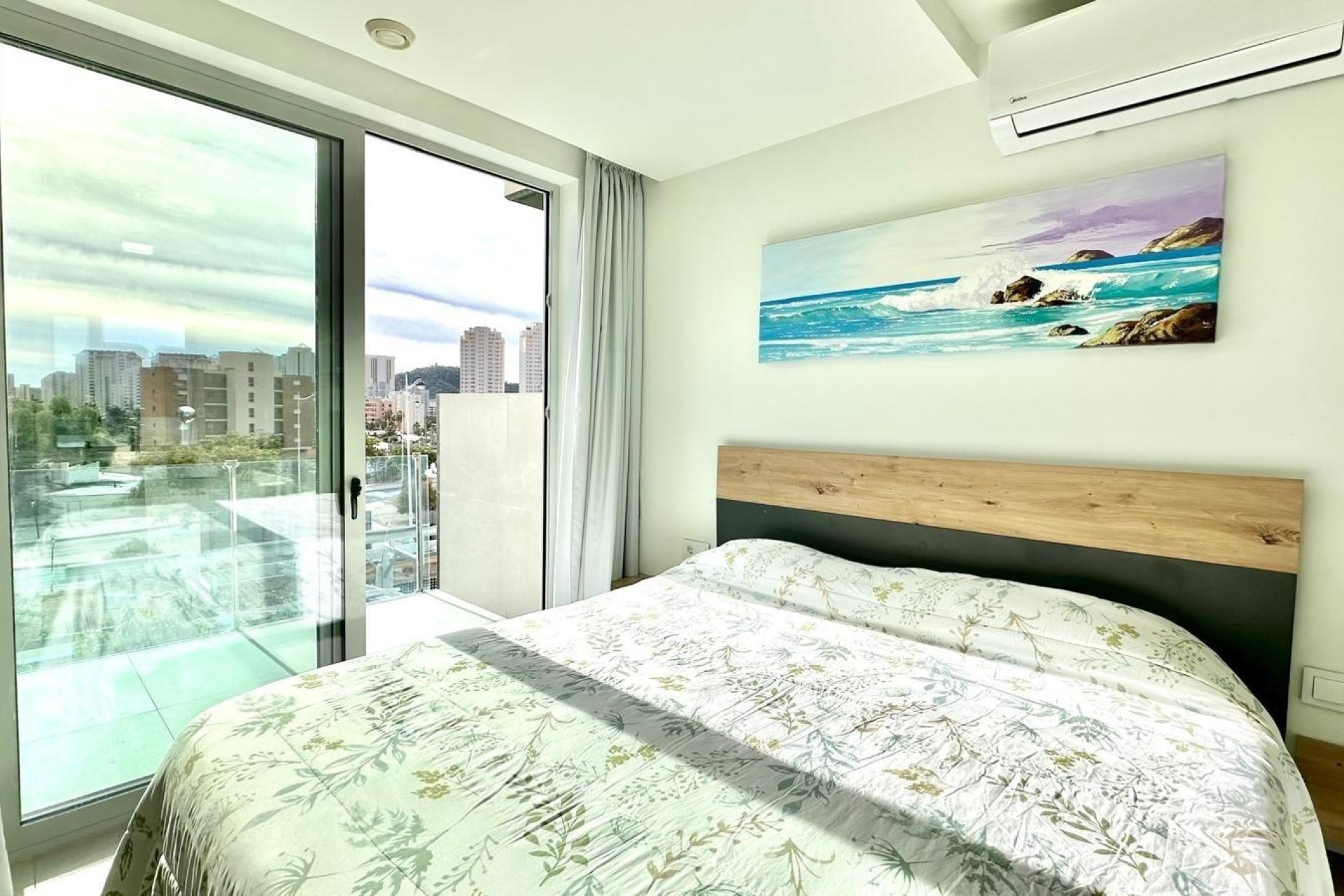 Venta - Apartamento / Piso -
Finestrat