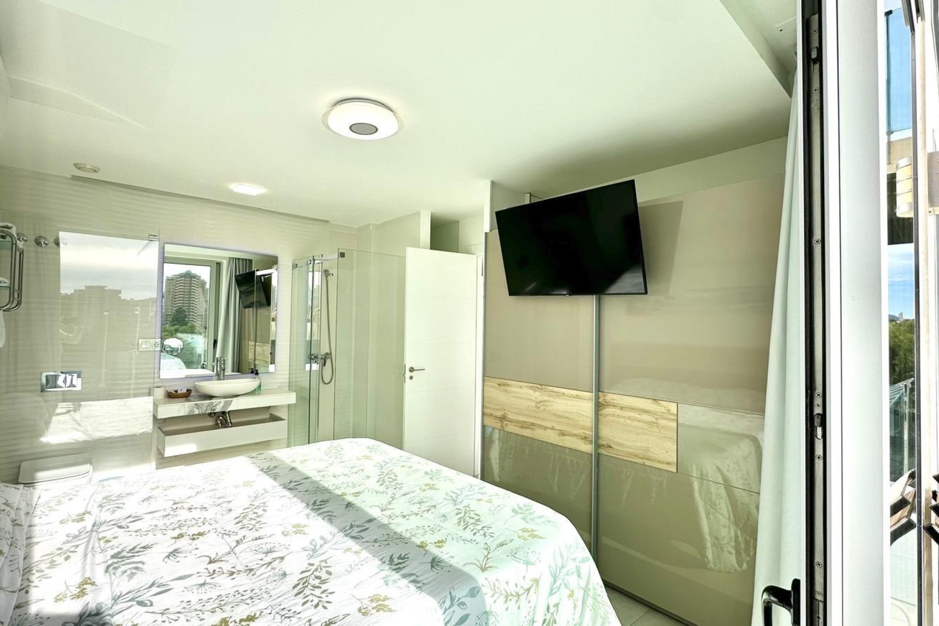 Venta - Apartamento / Piso -
Finestrat