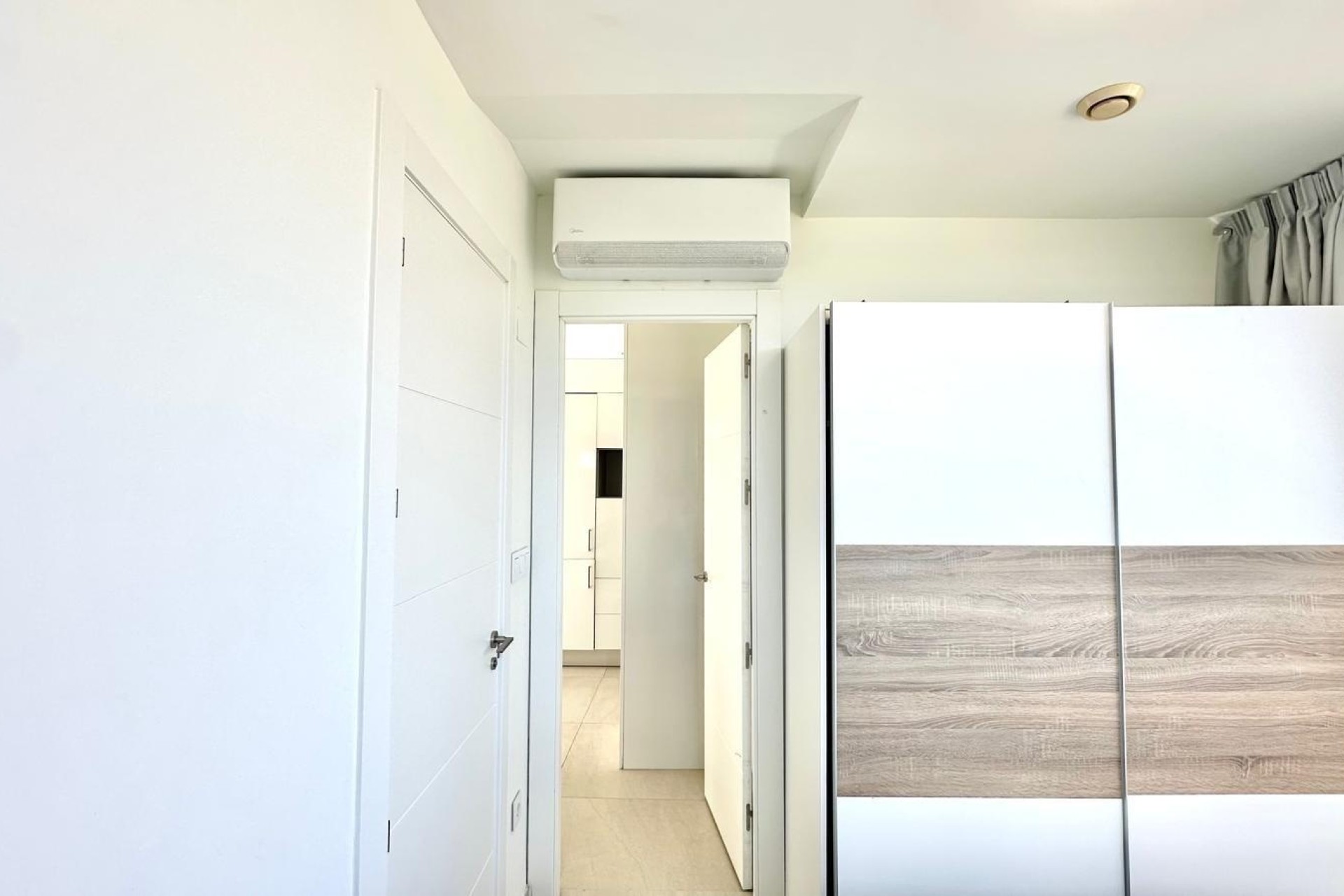 Venta - Apartamento / Piso -
Finestrat