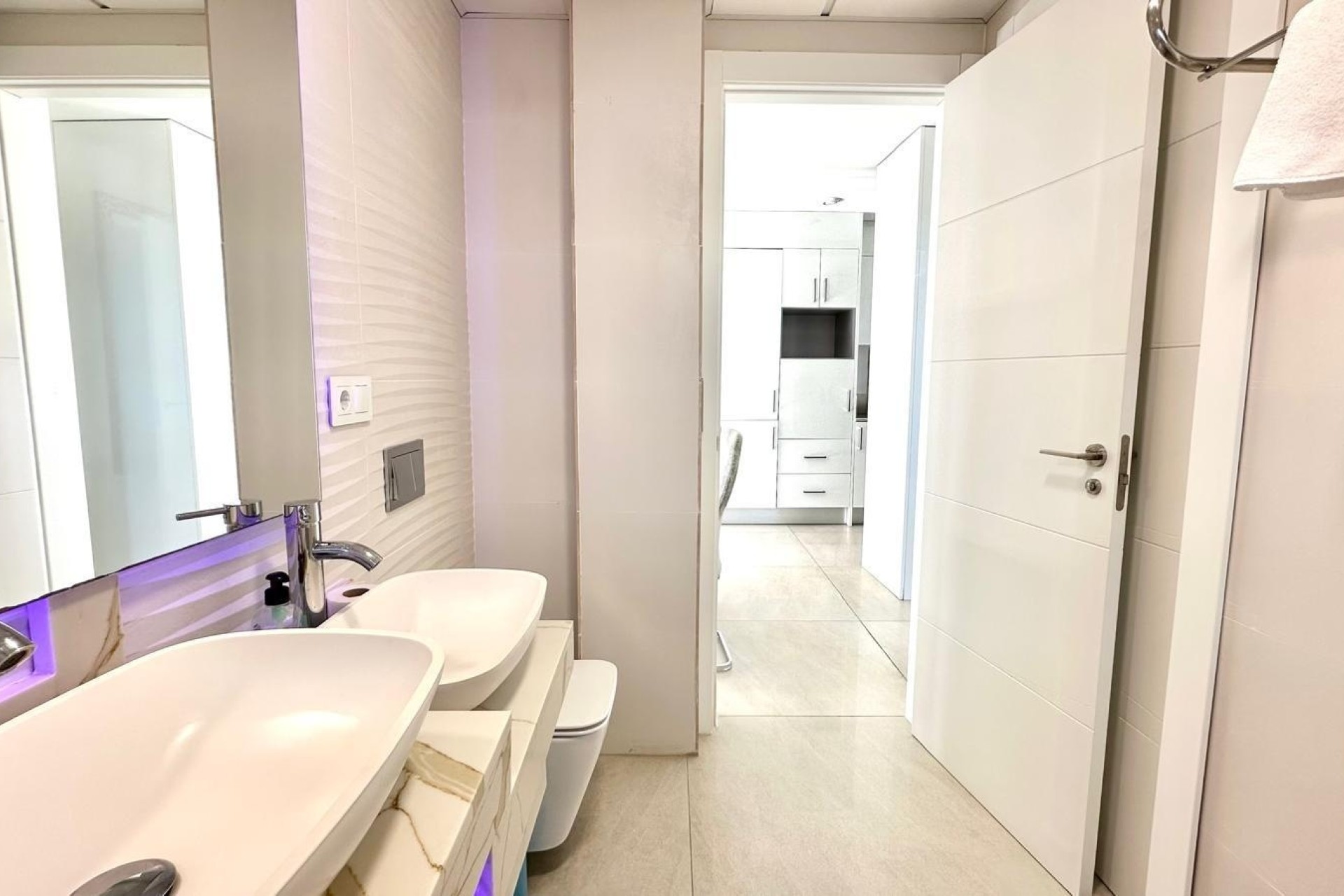Venta - Apartamento / Piso -
Finestrat