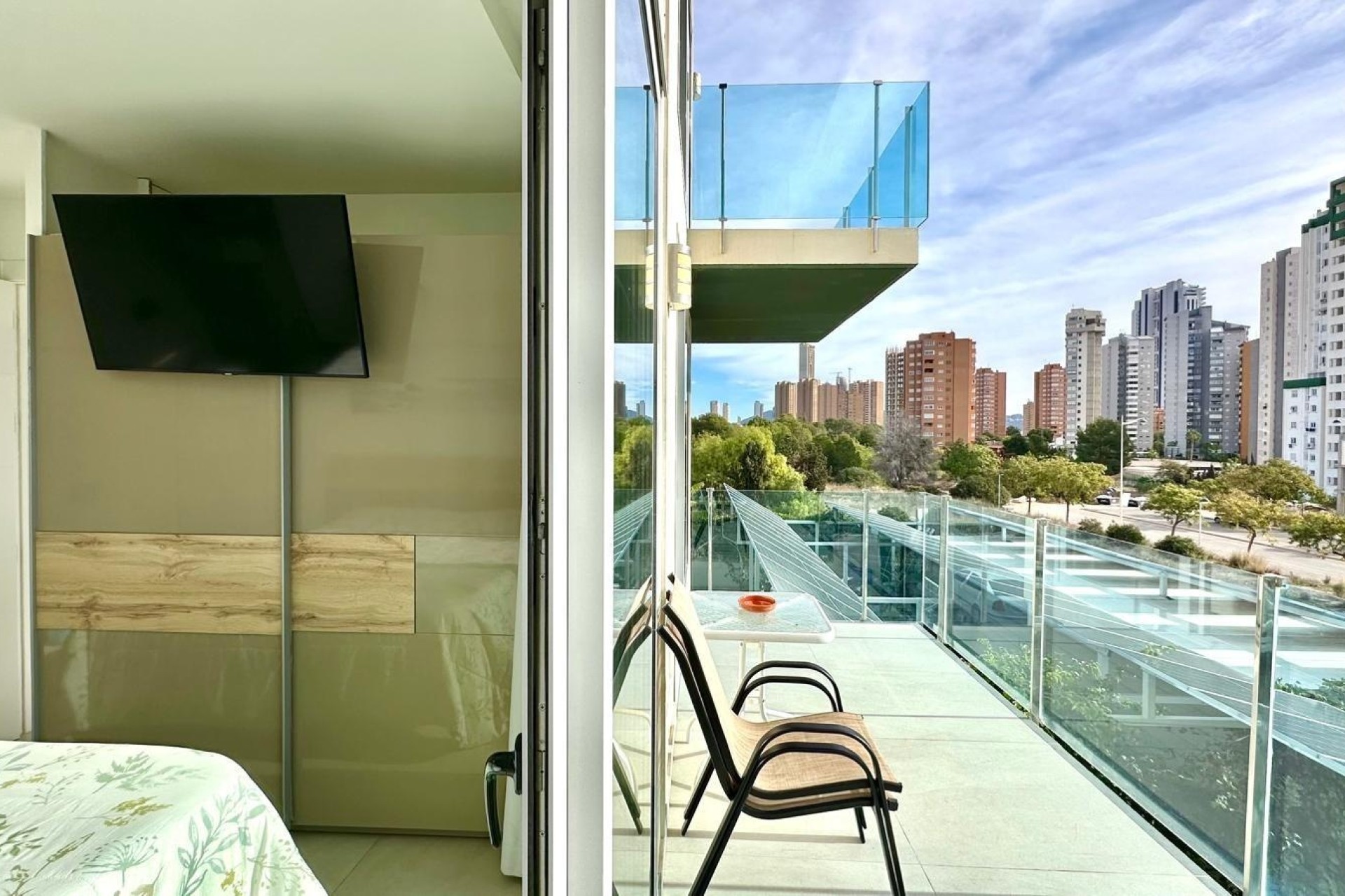 Venta - Apartamento / Piso -
Finestrat