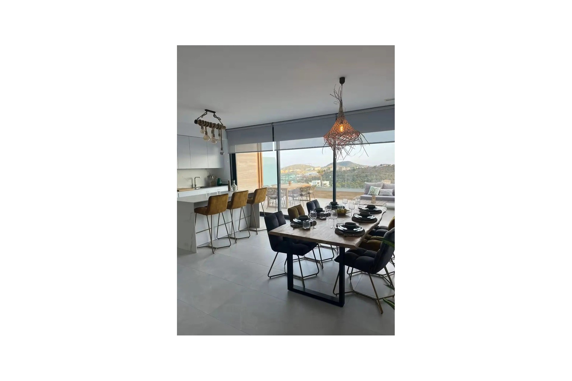Venta - Apartamento / Piso -
Finestrat