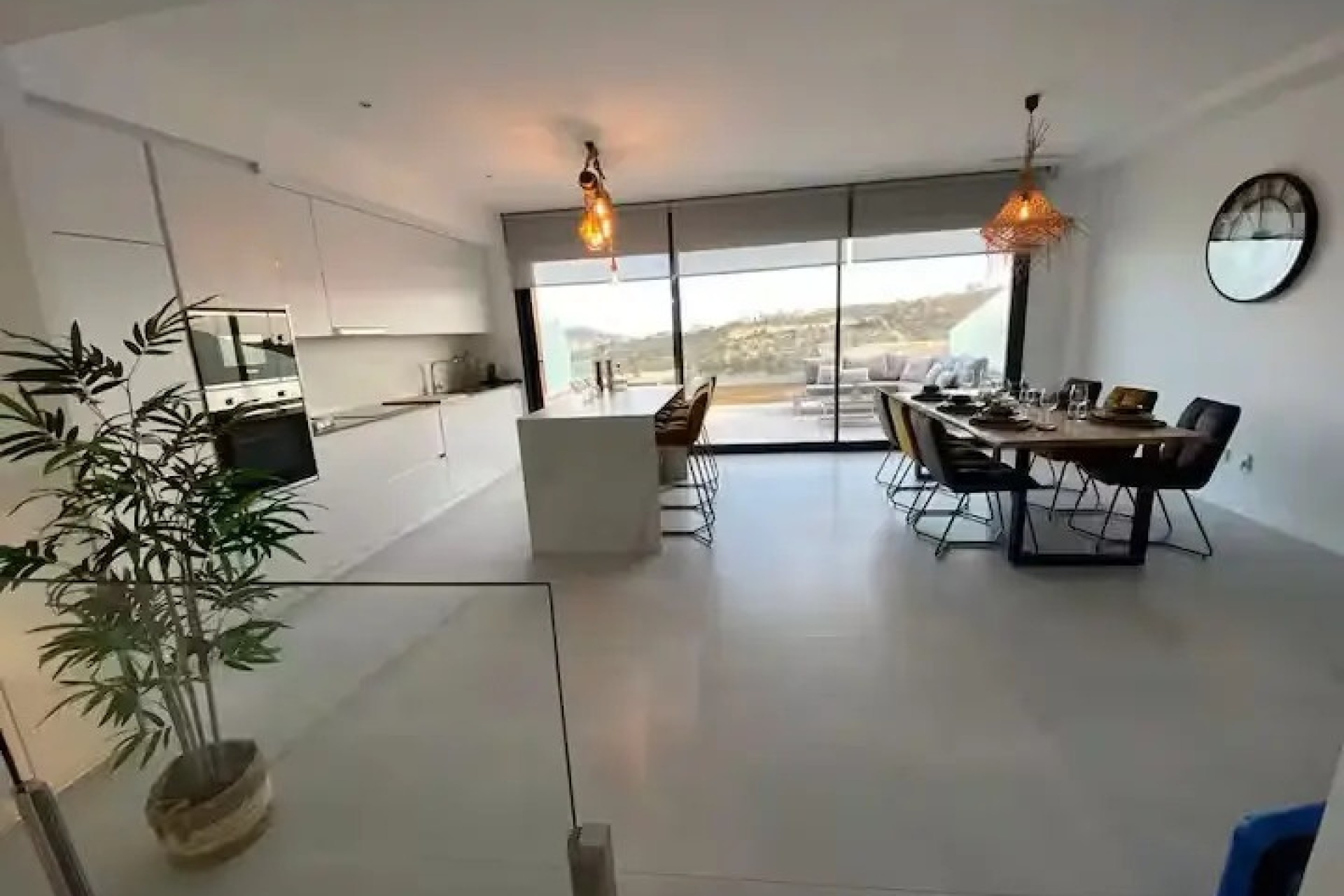 Venta - Apartamento / Piso -
Finestrat
