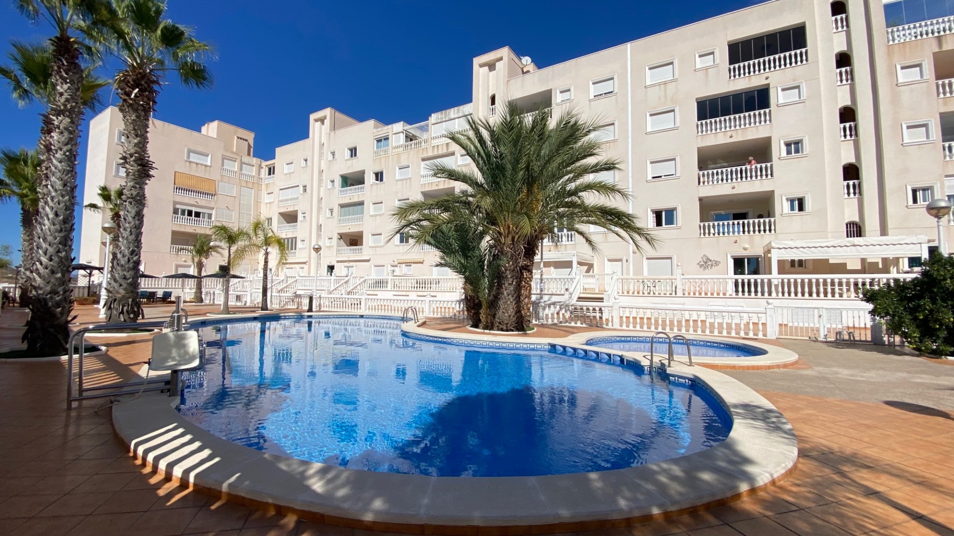 Venta - Apartamento piso -
Guardamar del Segura - El Eden