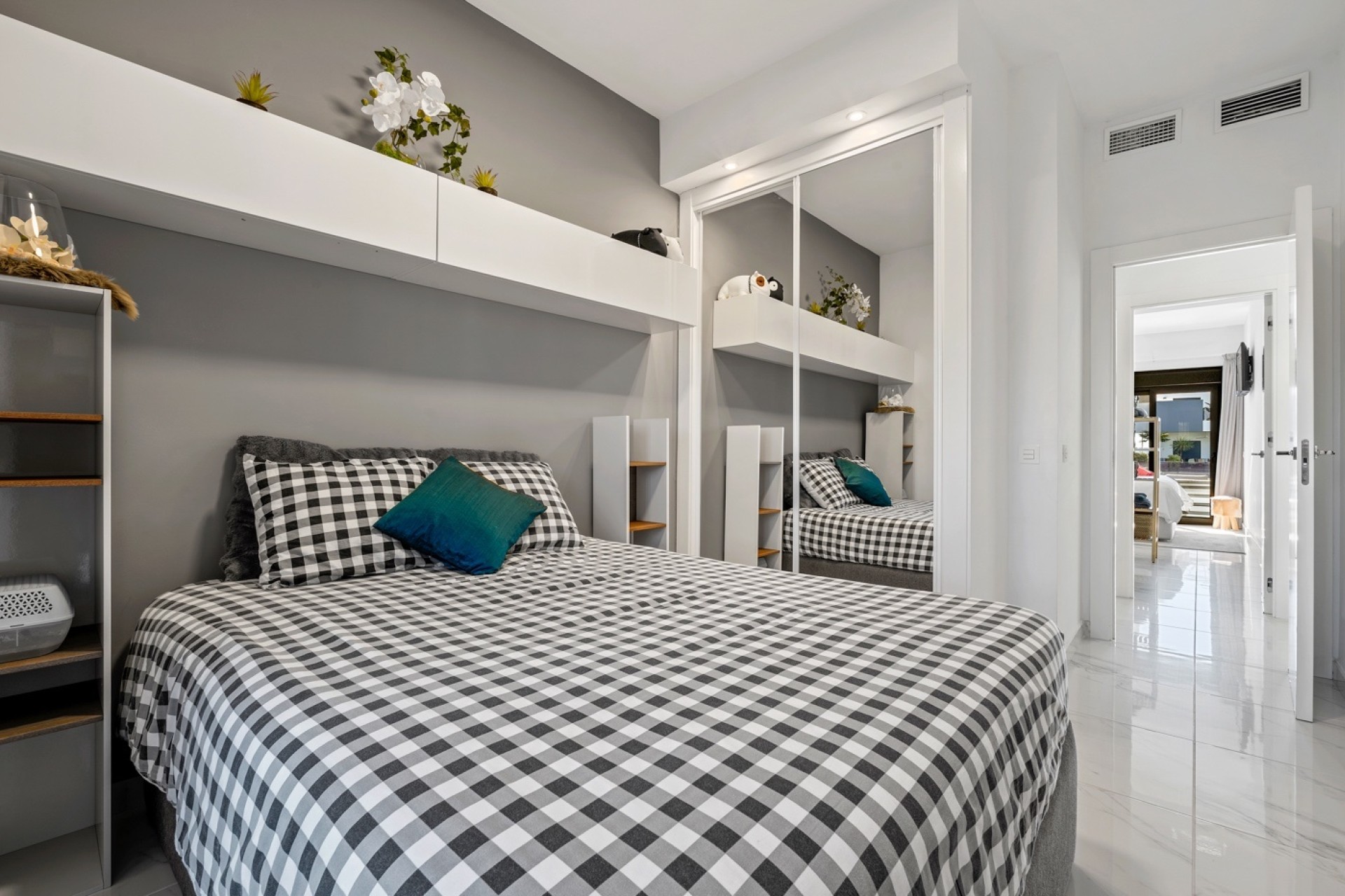 Venta - Apartamento / Piso -
Guardamar del Segura - El Raso*