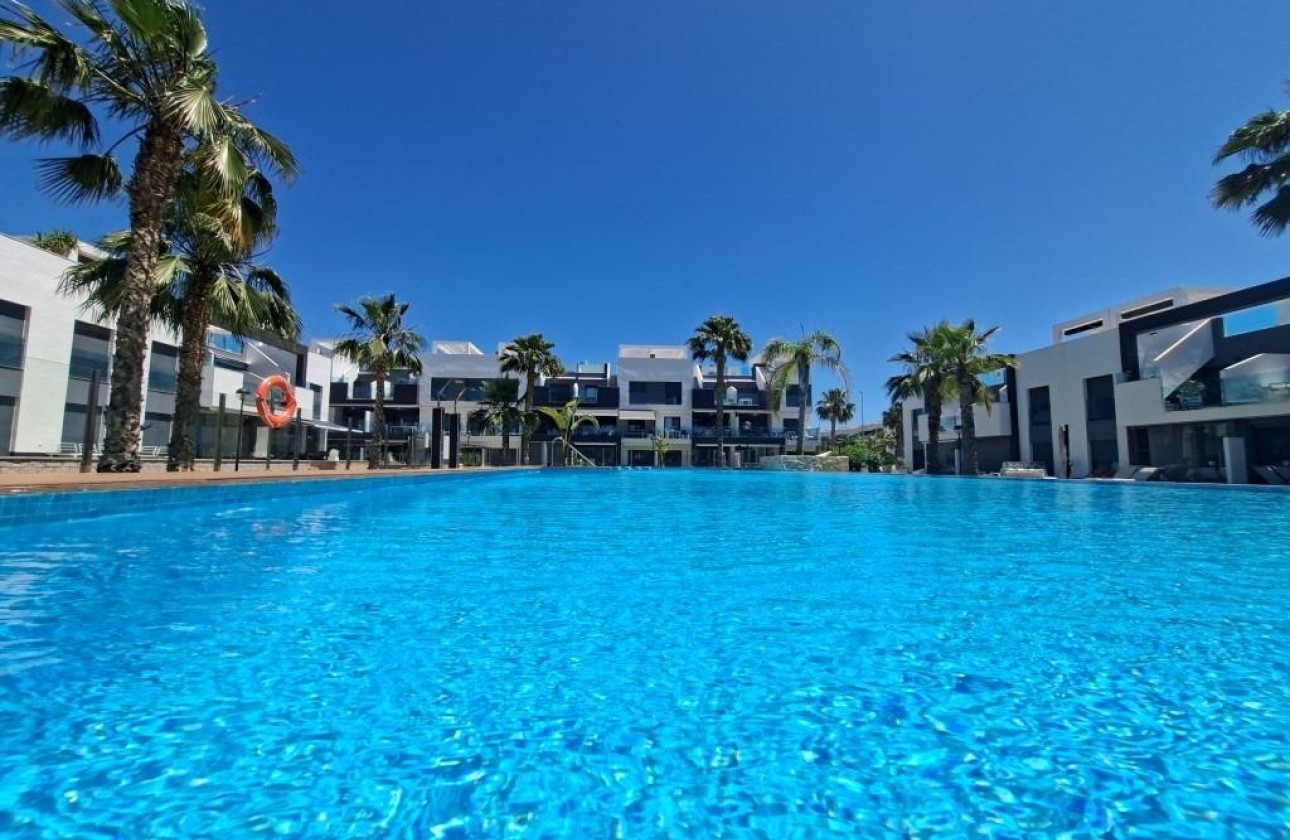 Venta - Apartamento / Piso -
Guardamar del Segura - El Raso