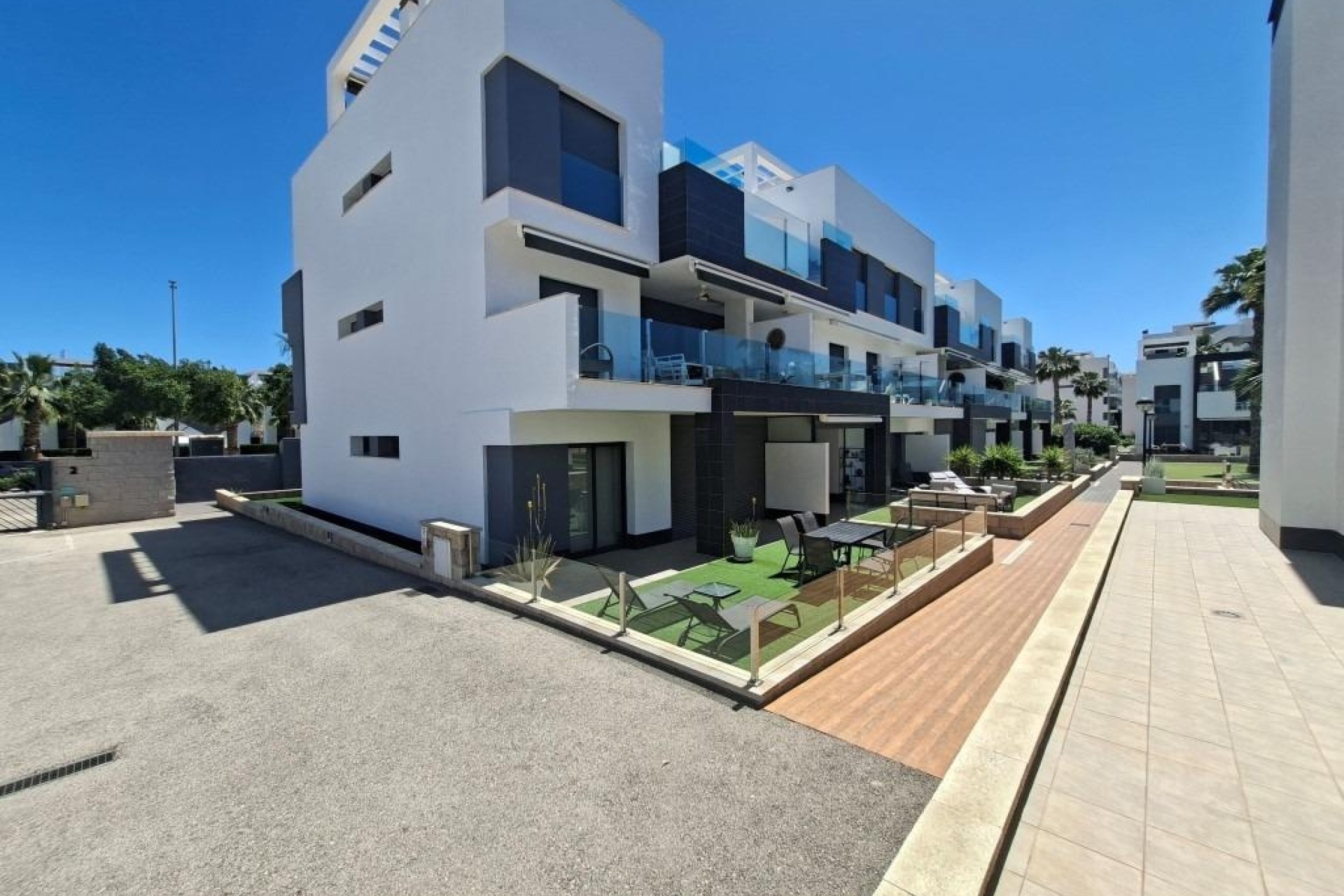 Venta - Apartamento / Piso -
Guardamar del Segura - El Raso