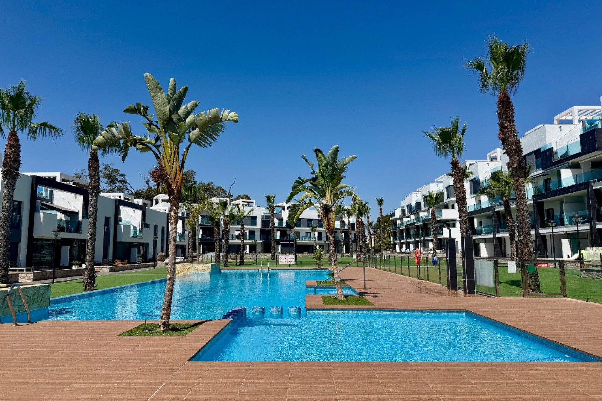 Venta - Apartamento / Piso -
Guardamar del Segura - El Raso