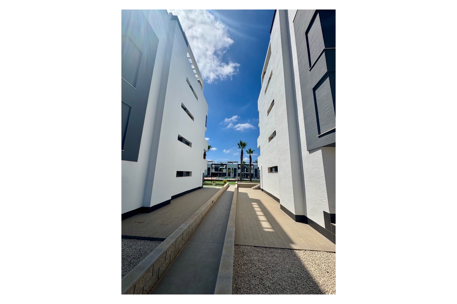 Venta - Apartamento / Piso -
Guardamar del Segura - El Raso