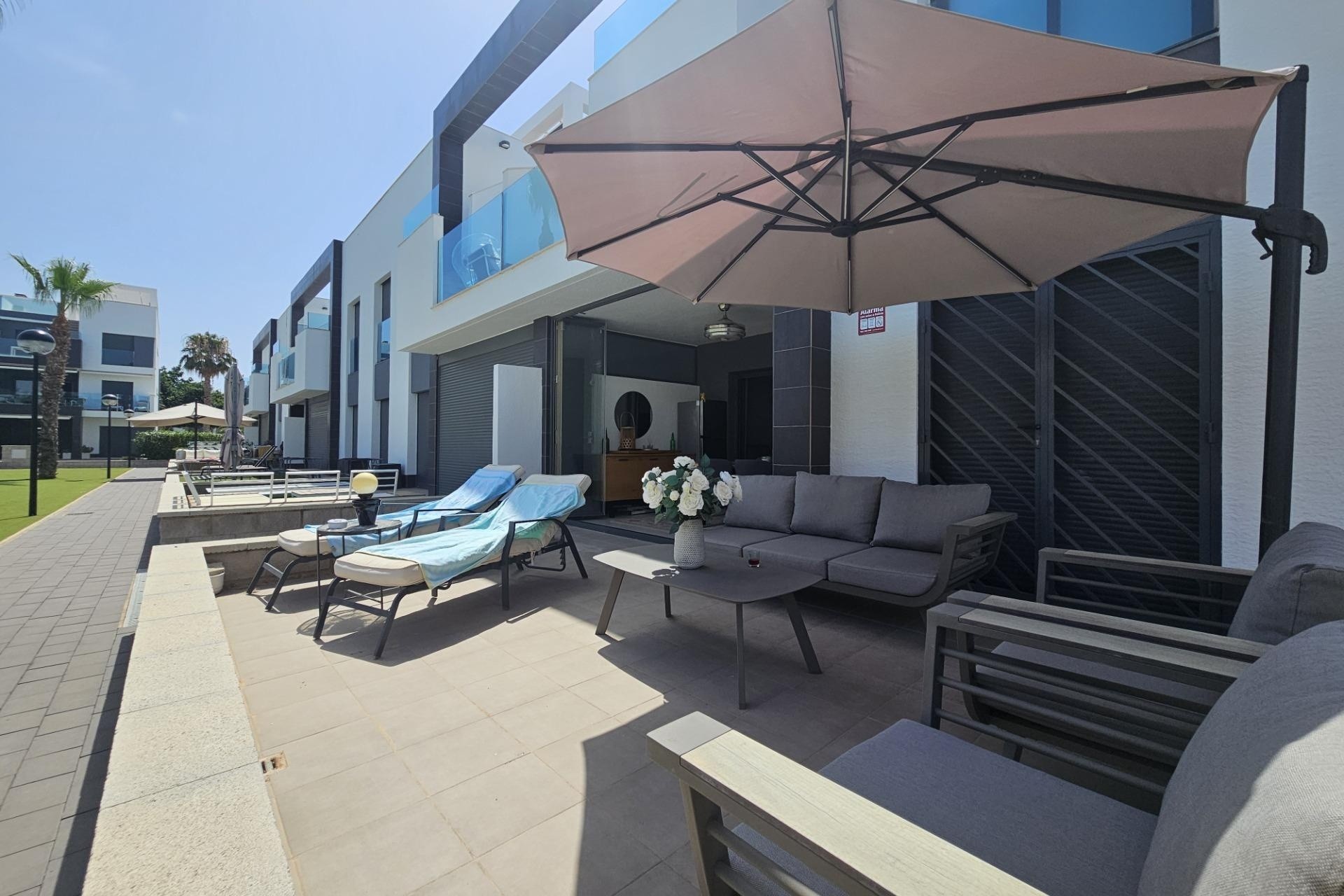 Venta - Apartamento / Piso -
Guardamar del Segura - El Raso