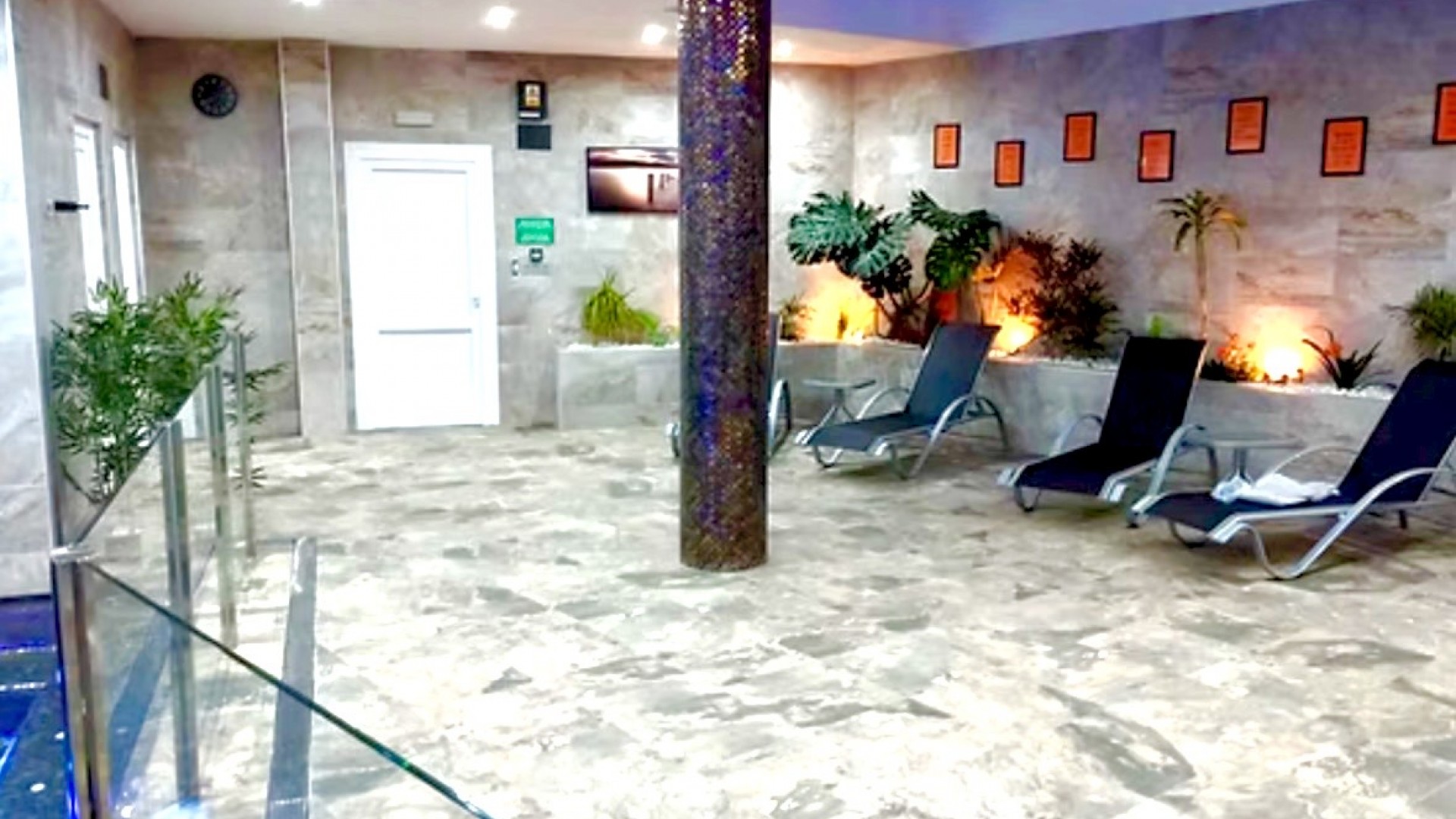 Venta - Apartamento piso -
Guardamar del Segura - Guardamar - El Raso