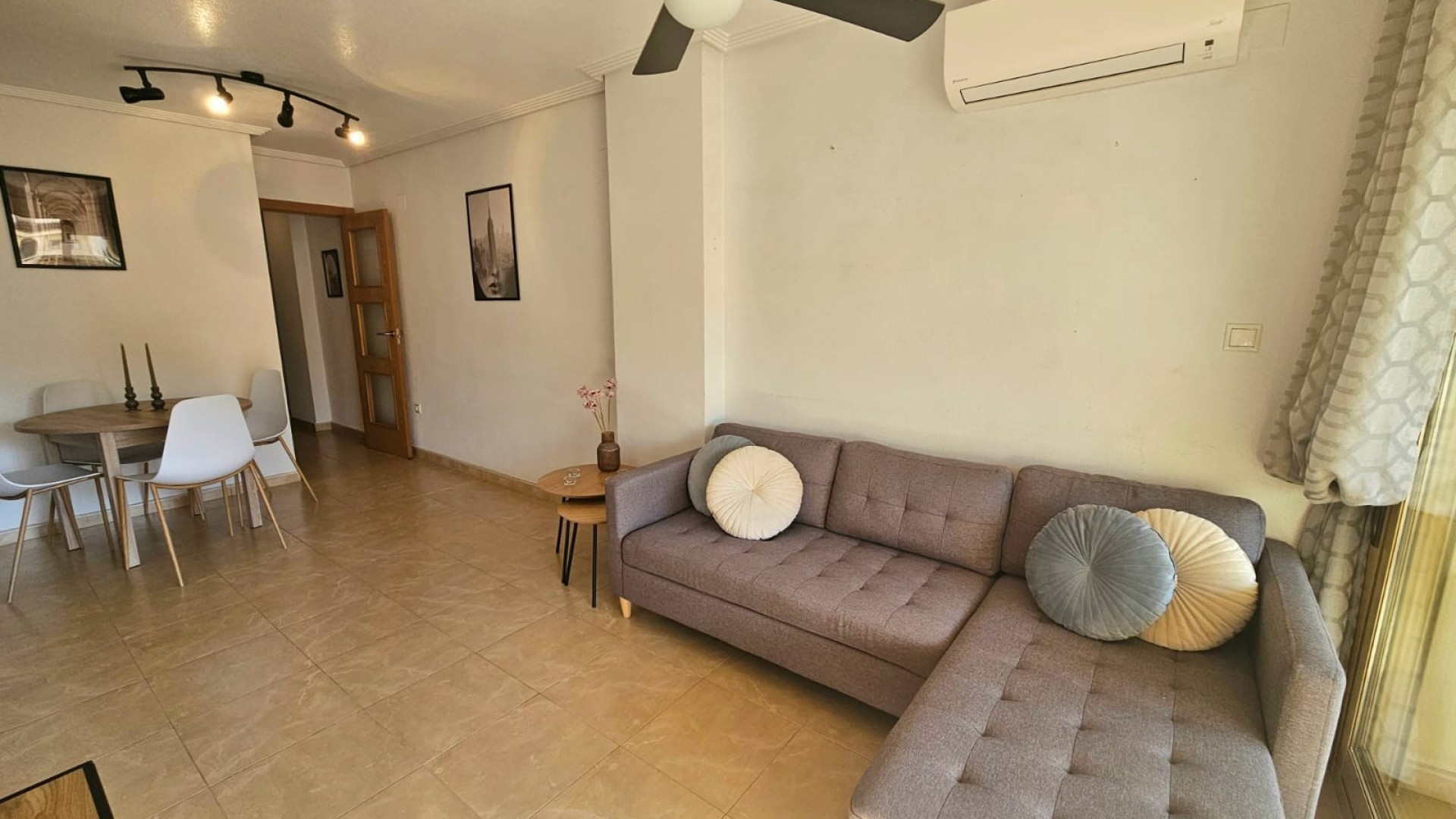 Venta - Apartamento piso -
Guardamar del Segura - Playa