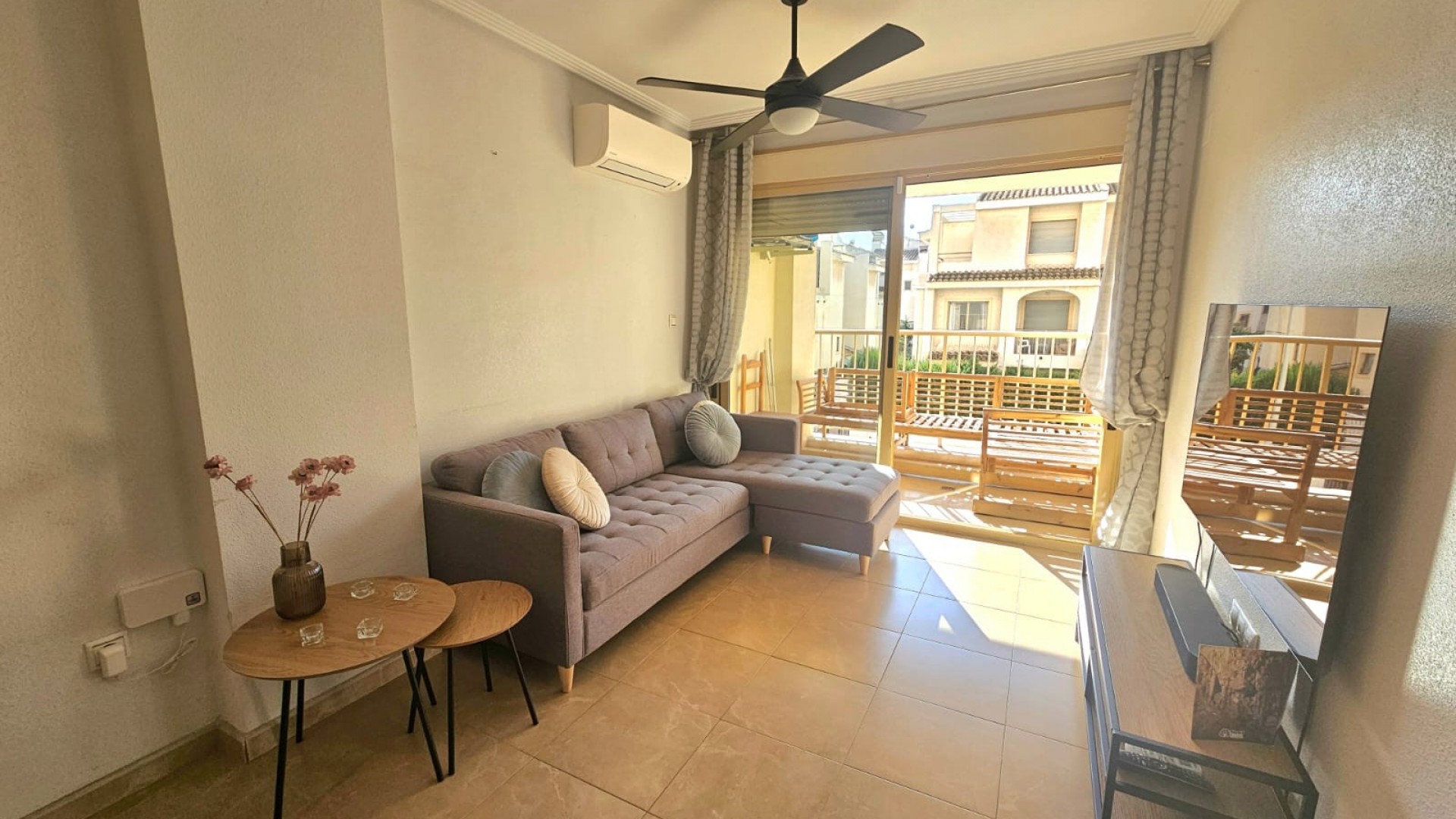 Venta - Apartamento piso -
Guardamar del Segura - Playa