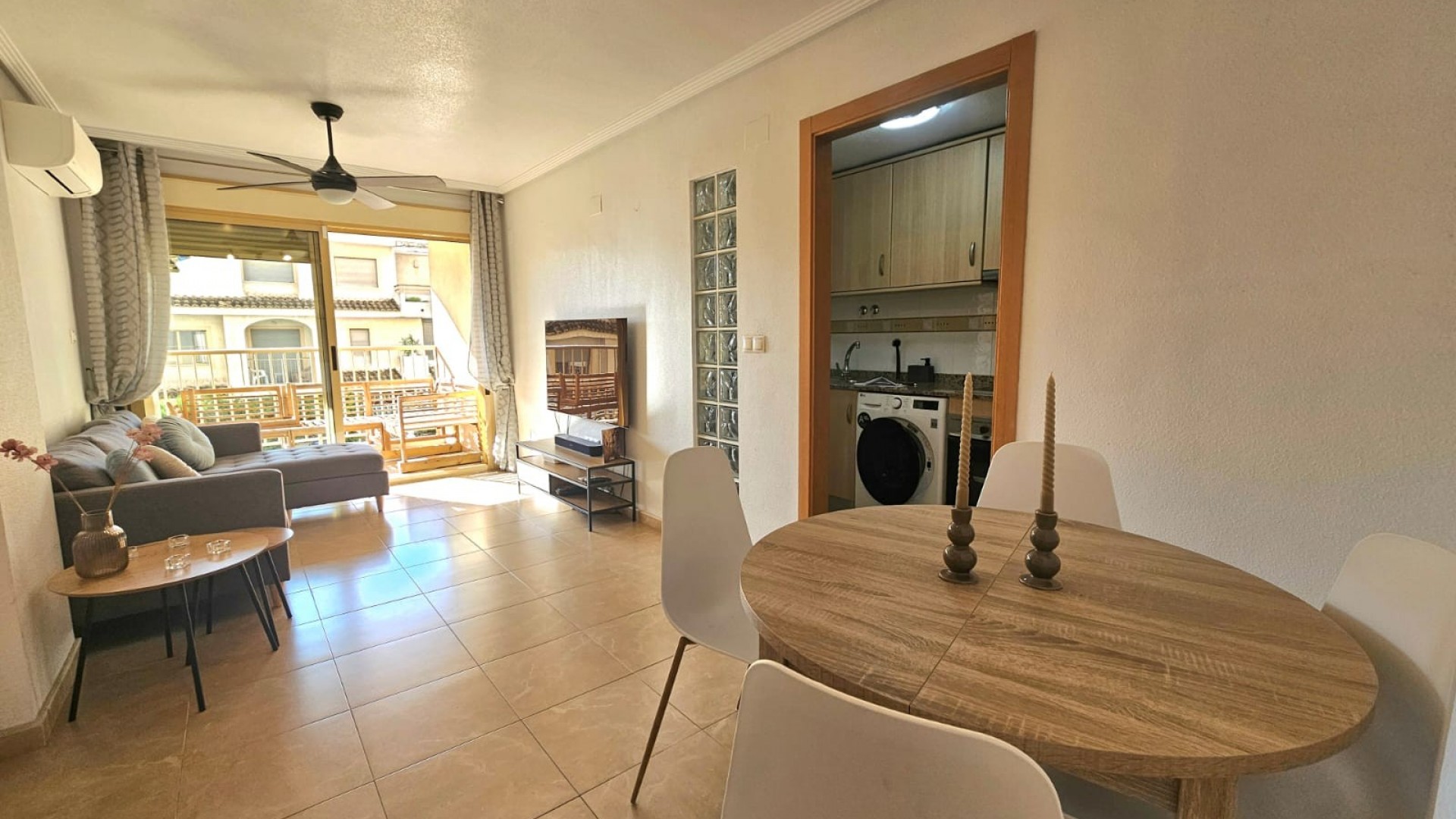 Venta - Apartamento piso -
Guardamar del Segura - Playa