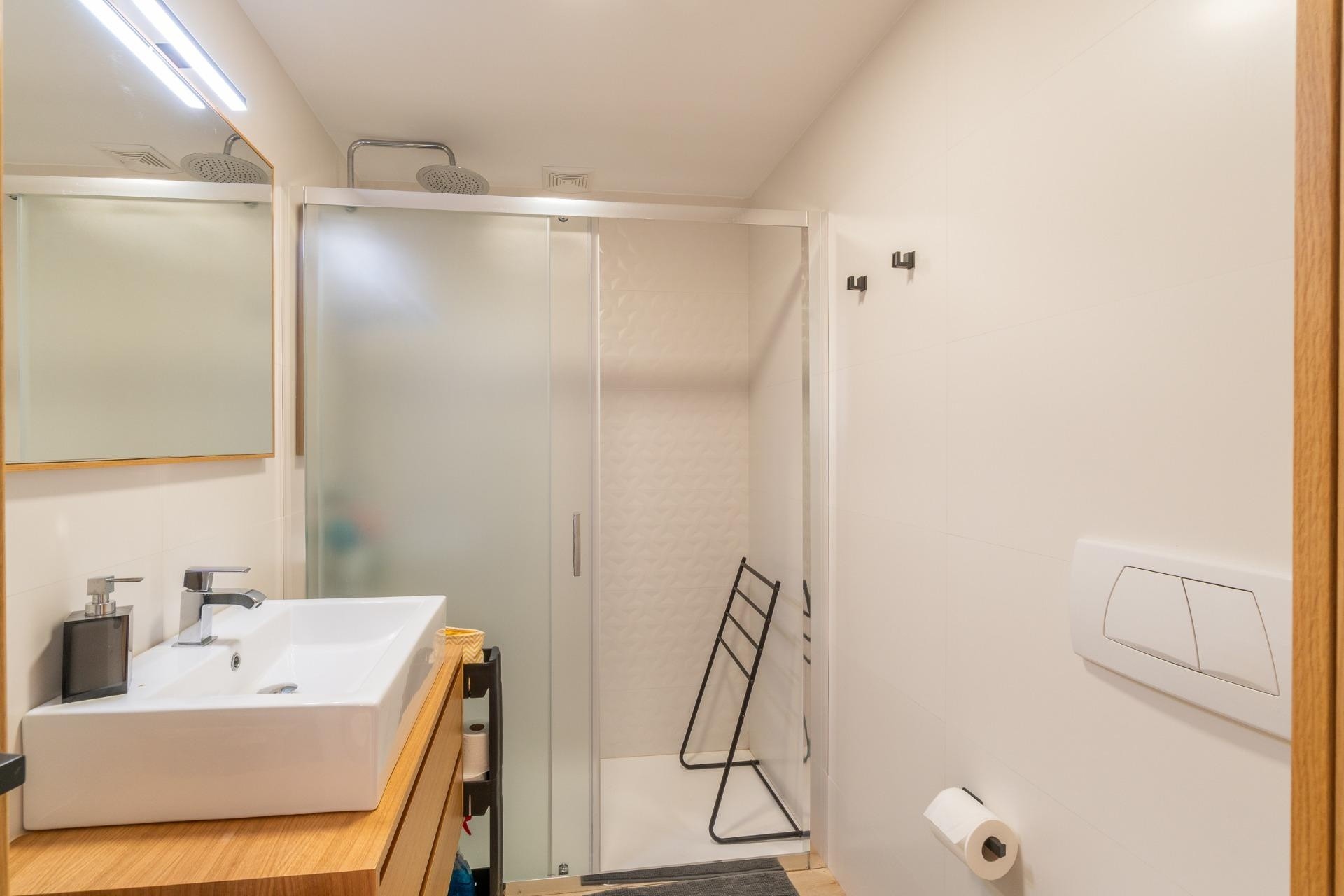 Venta - Apartamento / Piso -
Guardamar del Segura - Puerto Deportivo