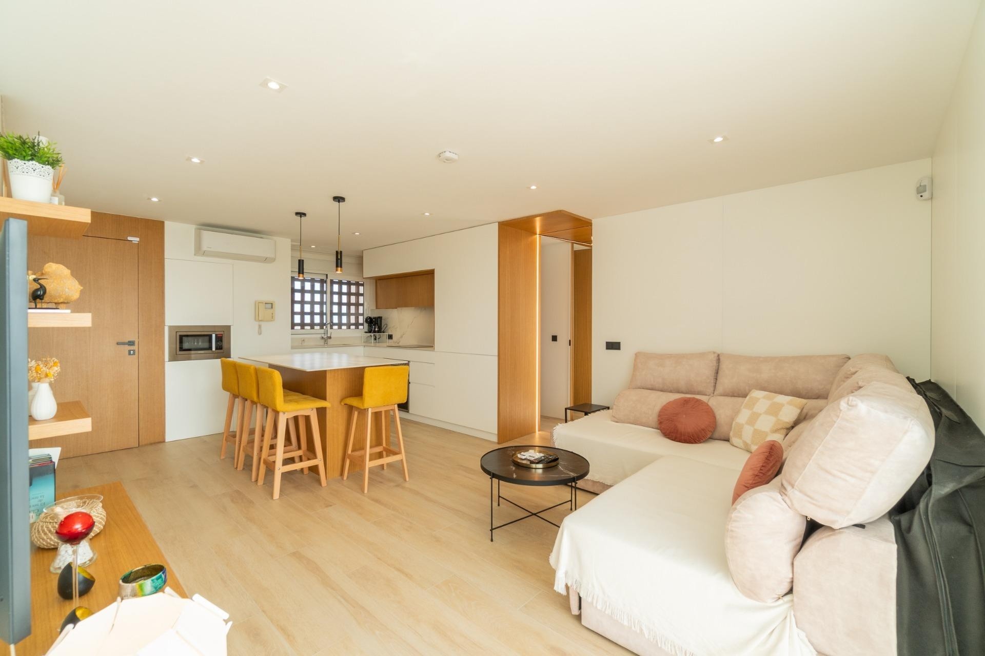 Venta - Apartamento / Piso -
Guardamar del Segura - Puerto Deportivo