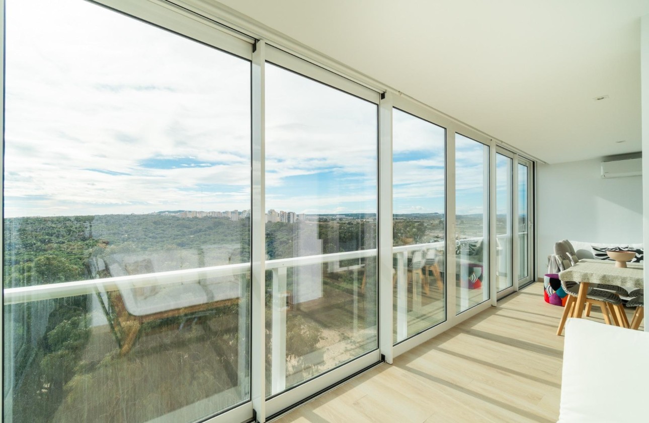 Venta - Apartamento / Piso -
Guardamar del Segura - Puerto Deportivo