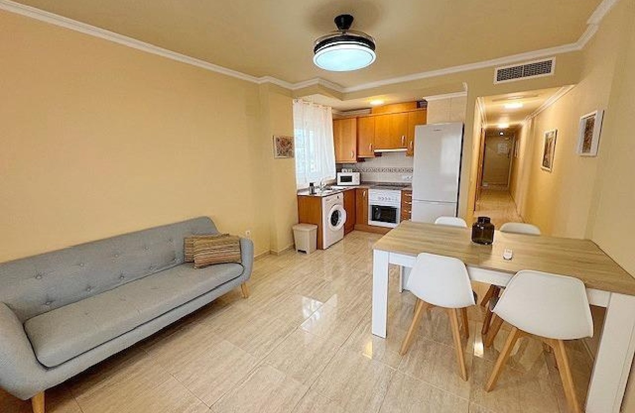 Venta - Apartamento / Piso -
Guardamar del Segura - puerto deportivo