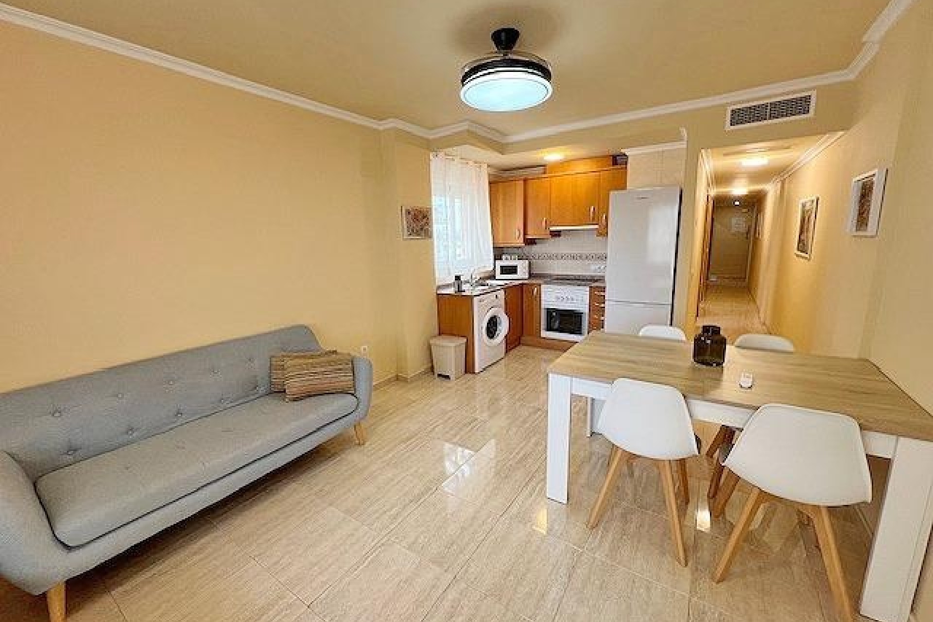 Venta - Apartamento / Piso -
Guardamar del Segura - puerto deportivo