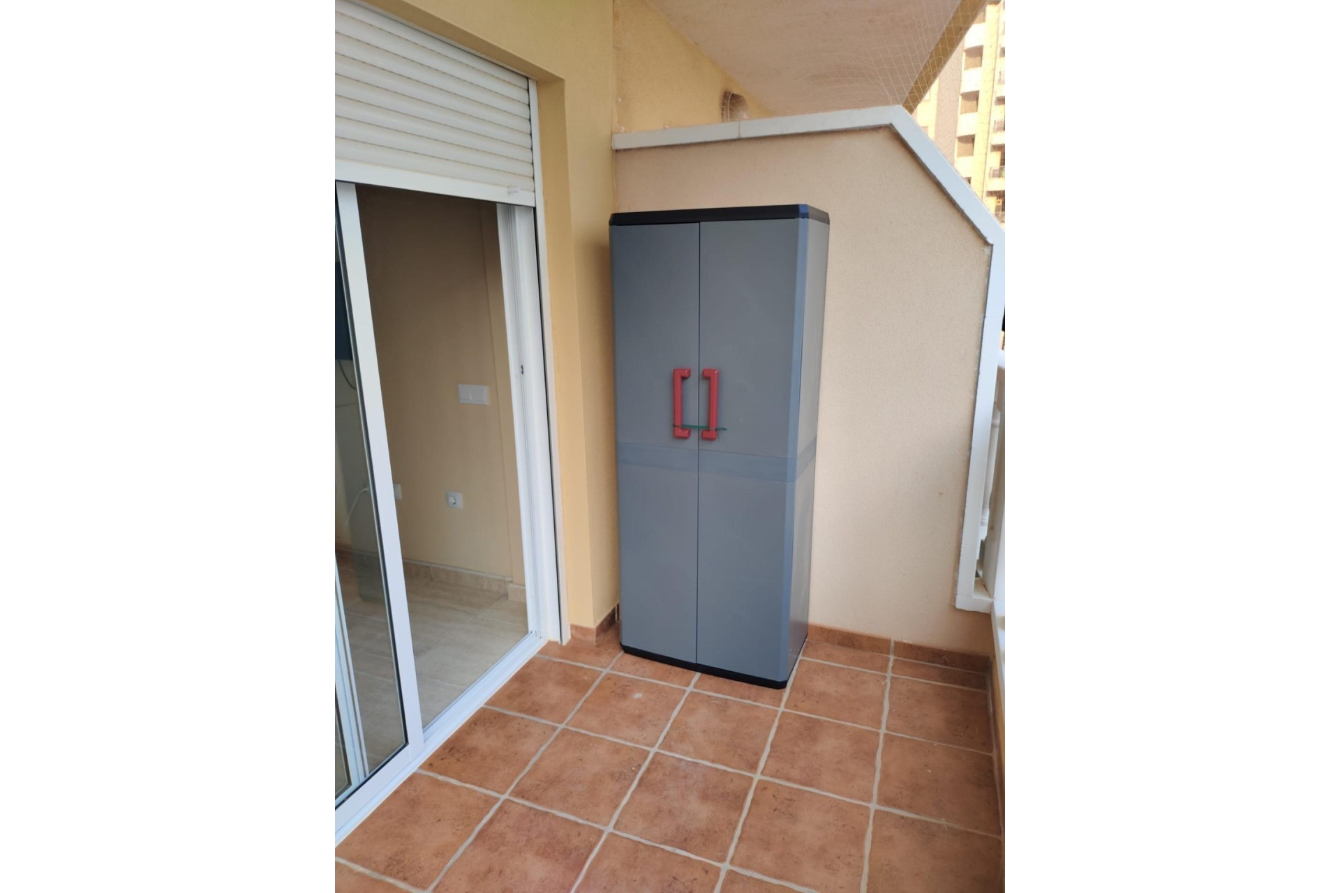 Venta - Apartamento / Piso -
Guardamar del Segura - puerto deportivo