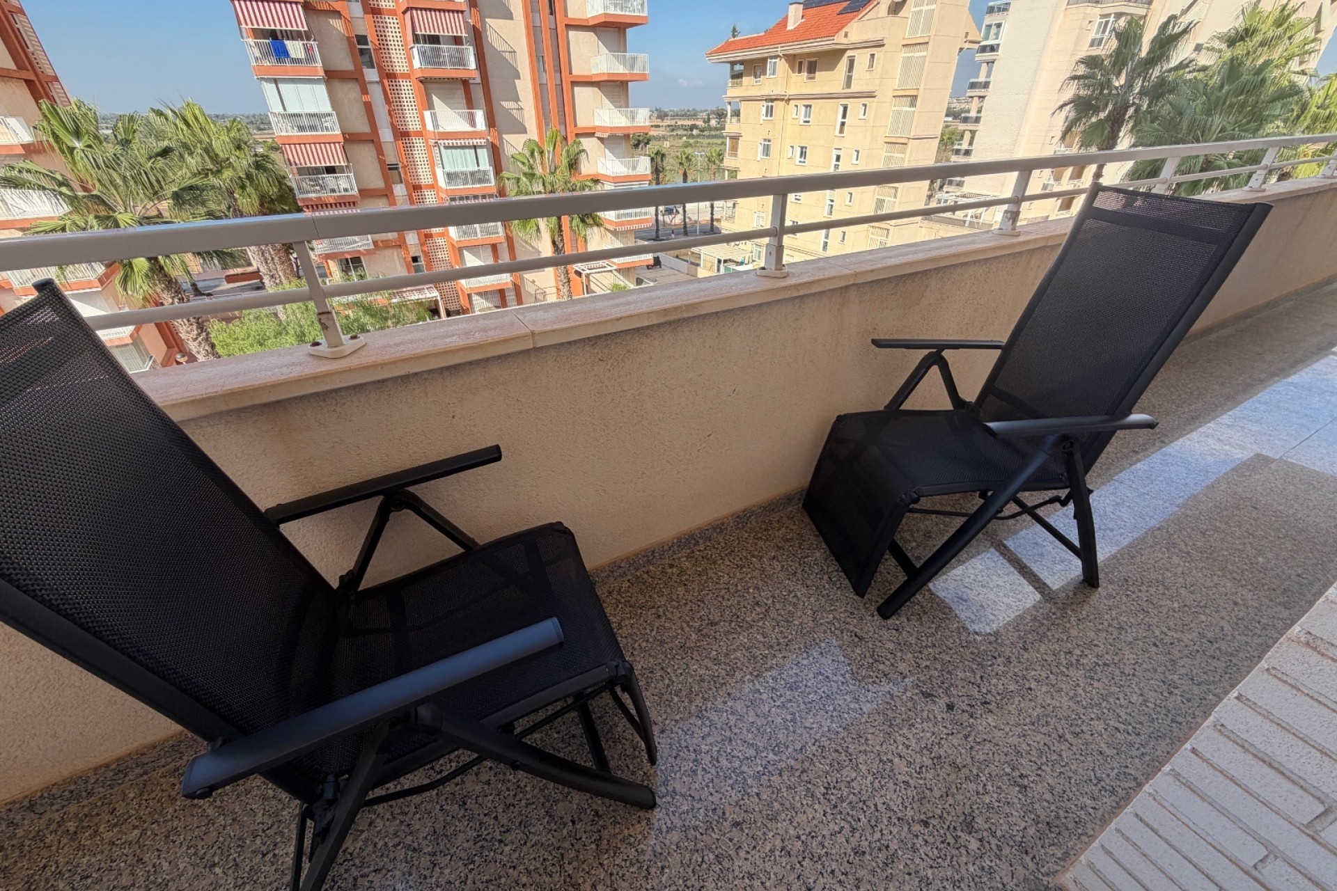 Venta - Apartamento / Piso -
Guardamar del Segura - PUERTO