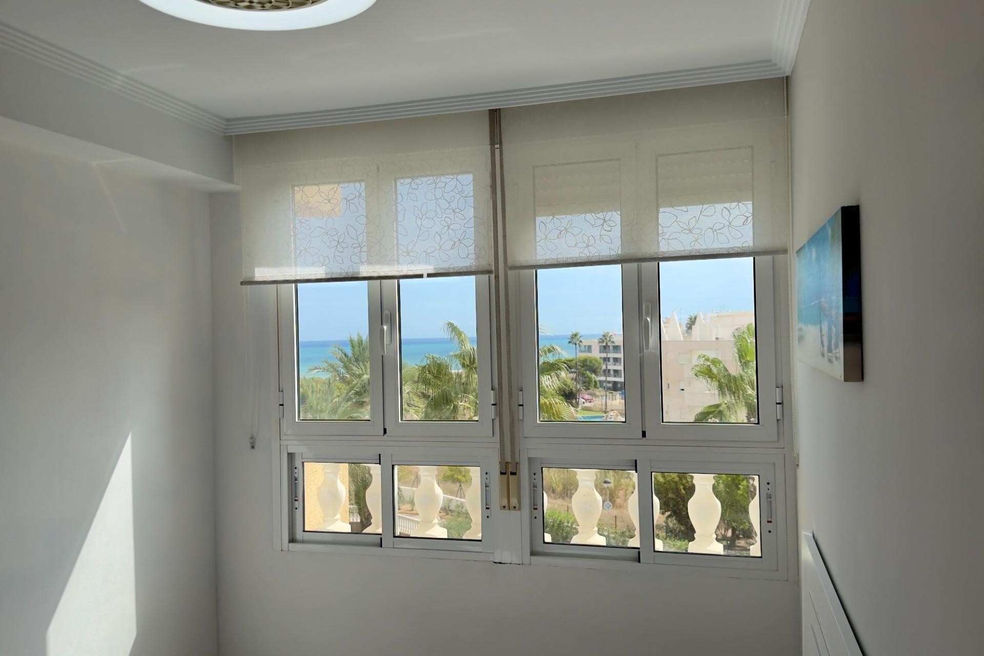 Venta - Apartamento / Piso -
Guardamar del Segura - Urbanizaciones